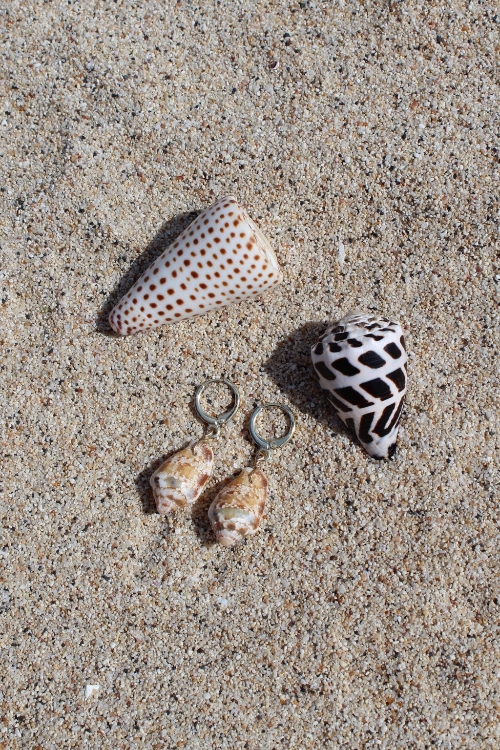 Stromb Shell Huggies