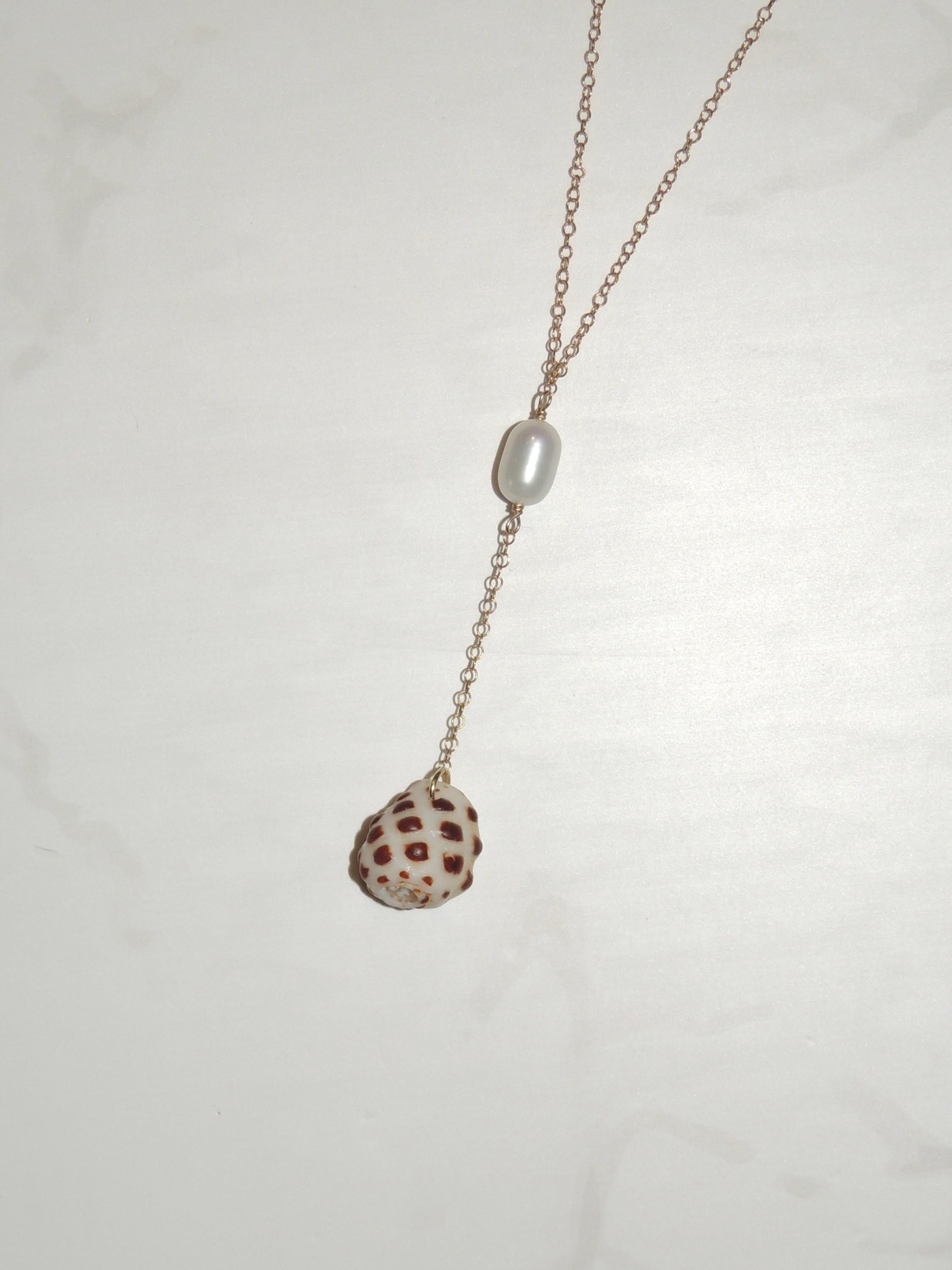 Drupe Shell Lariat Necklace