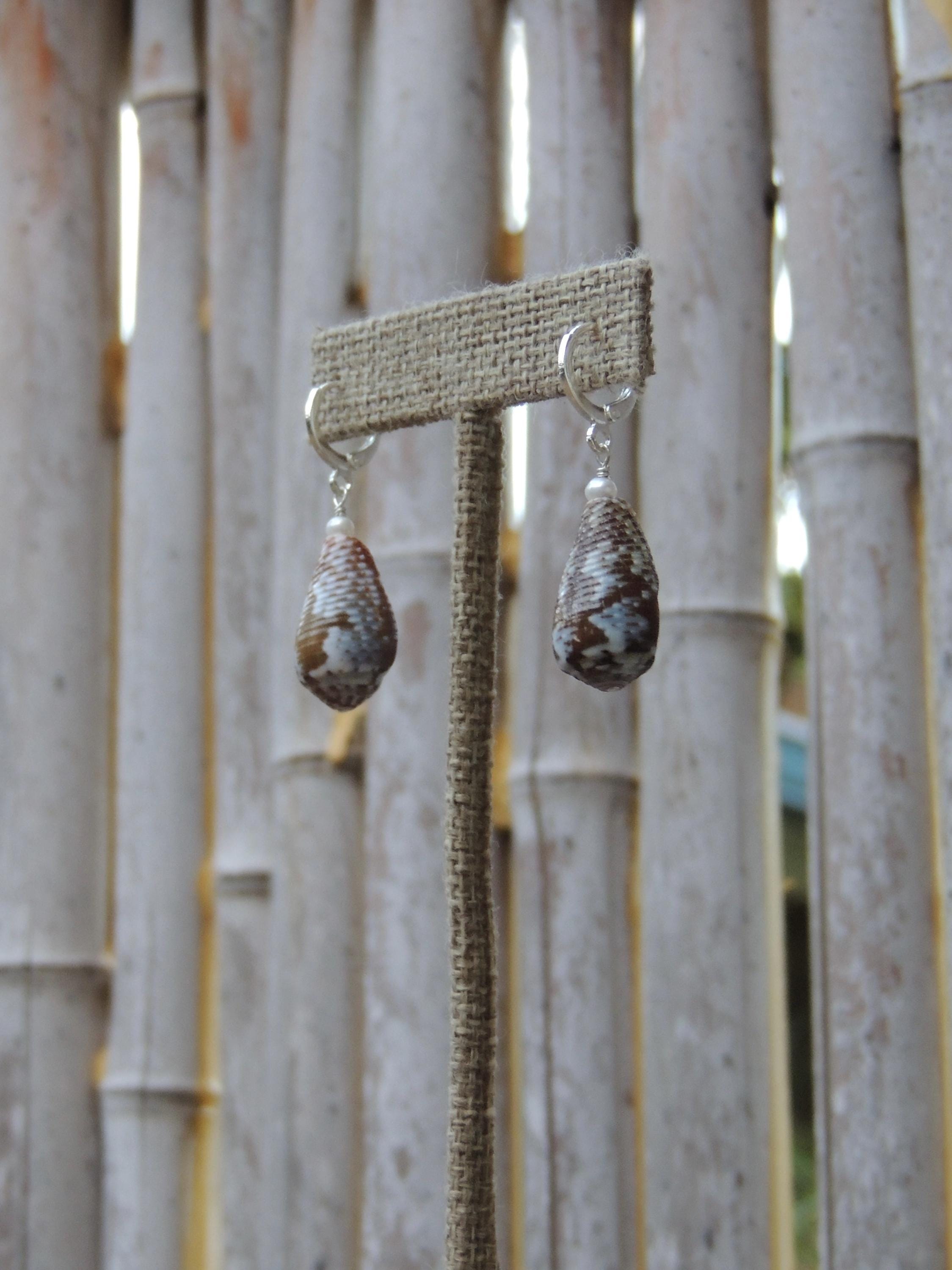 Cat Cone Shell Huggies