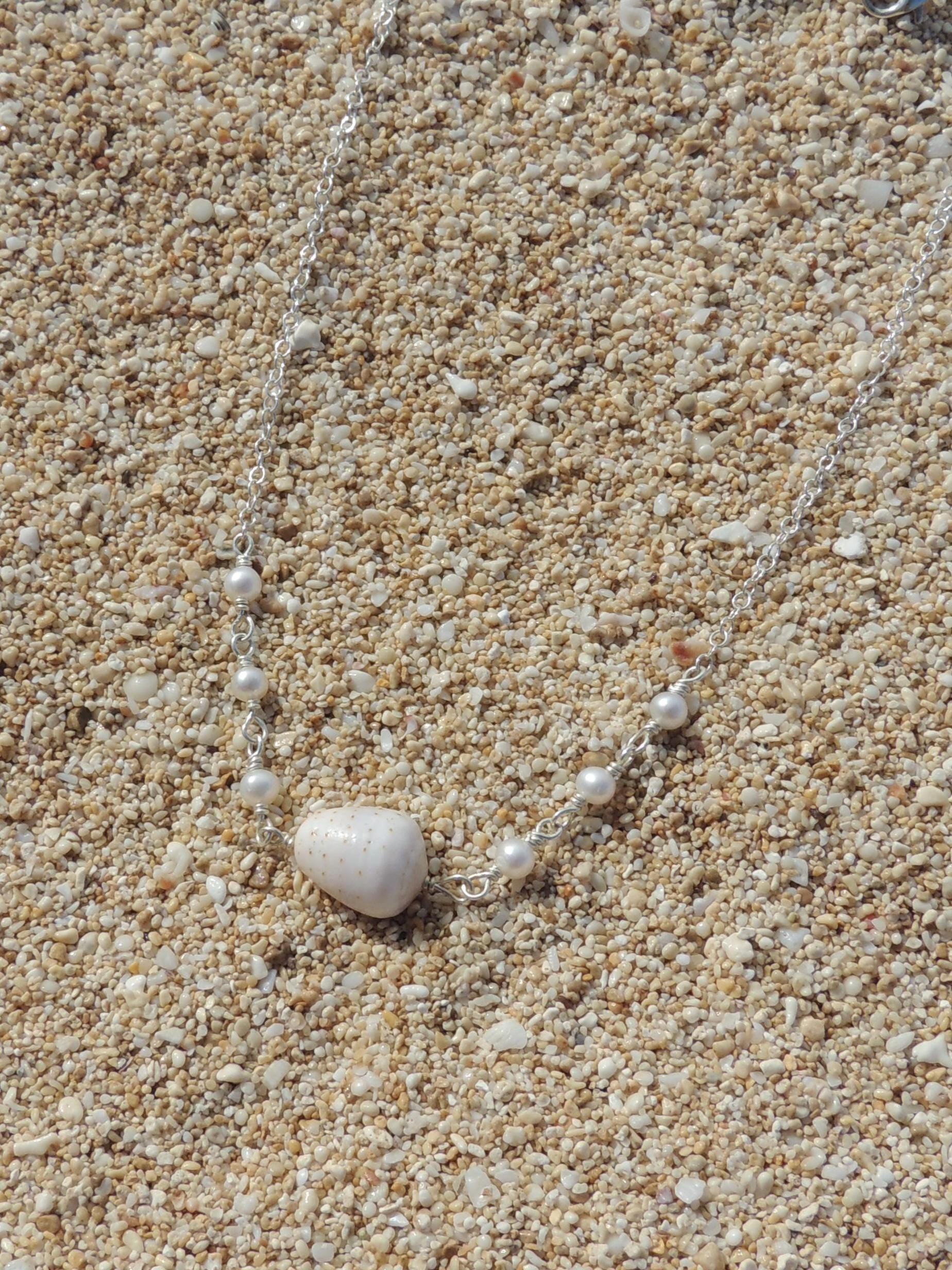 Cone Shell Choker Necklace