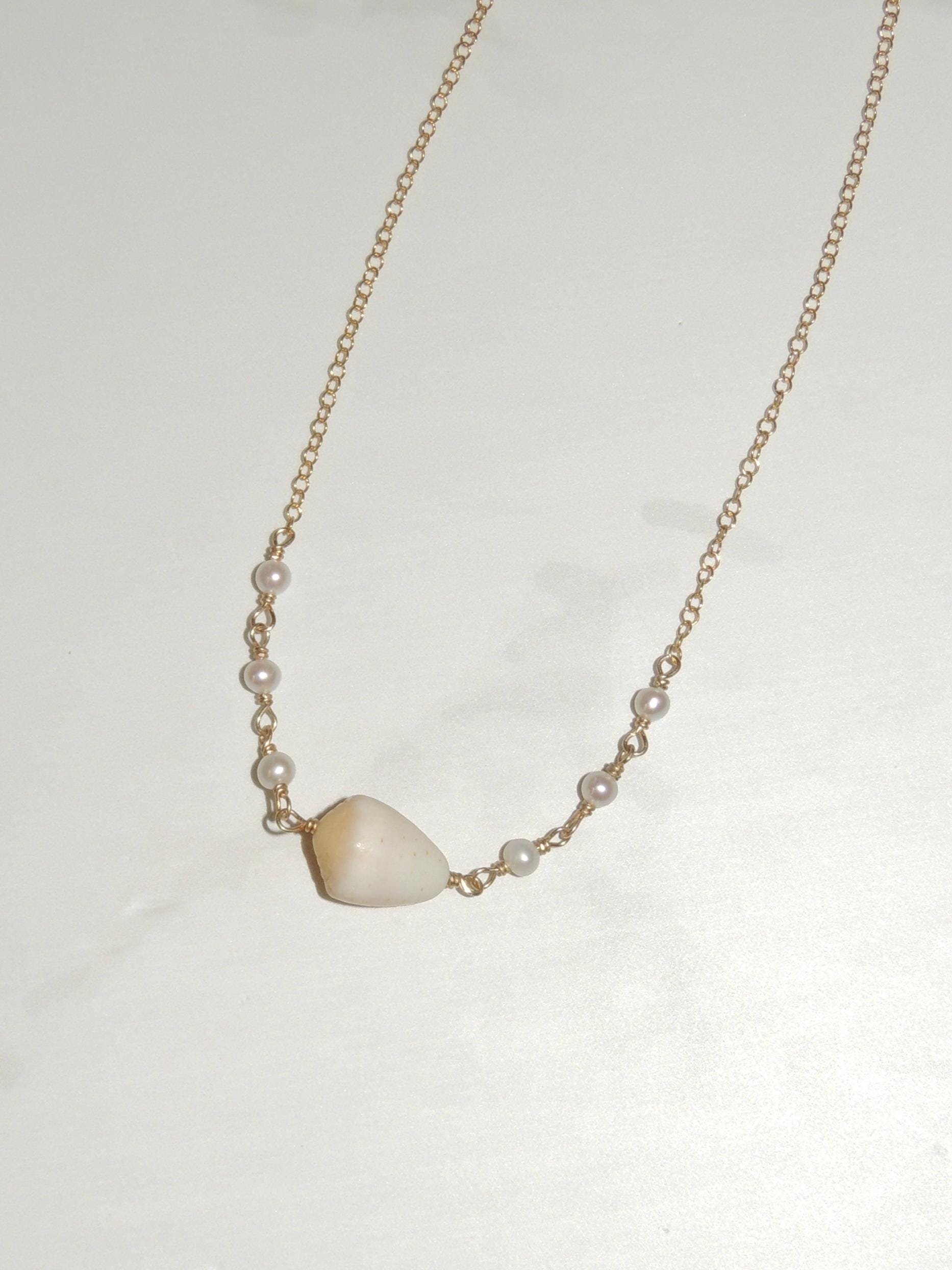 Cone Shell Choker Necklace