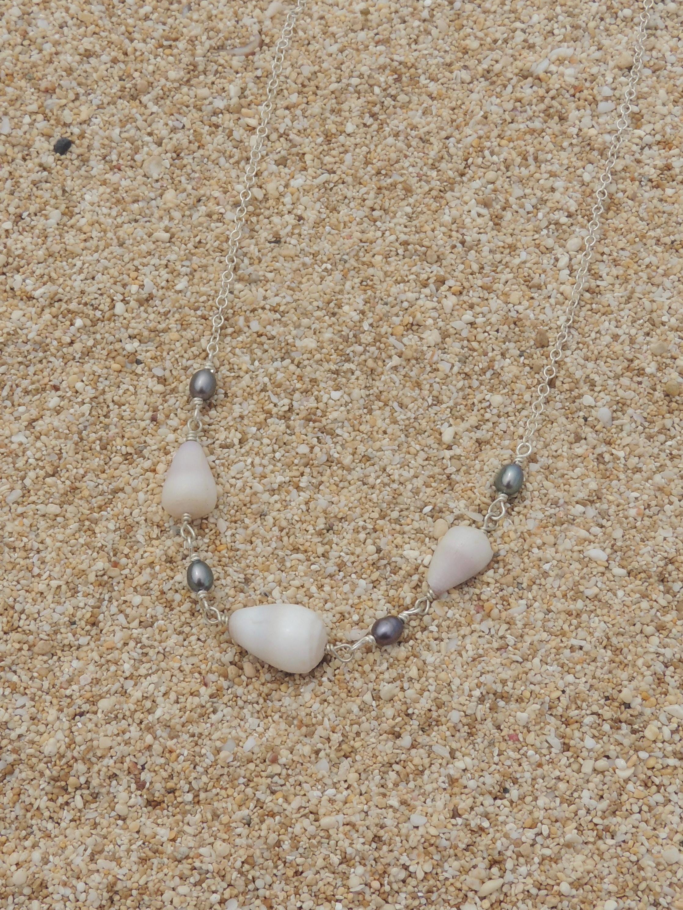 Cone Shell Choker / Black Pearls