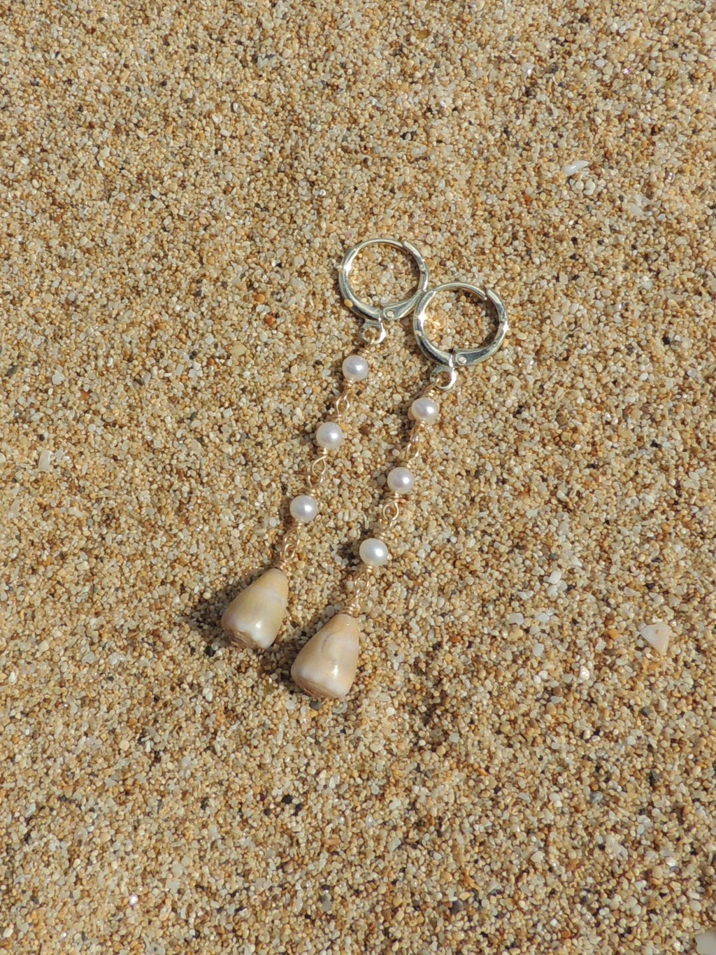 Cone Shell Huggies