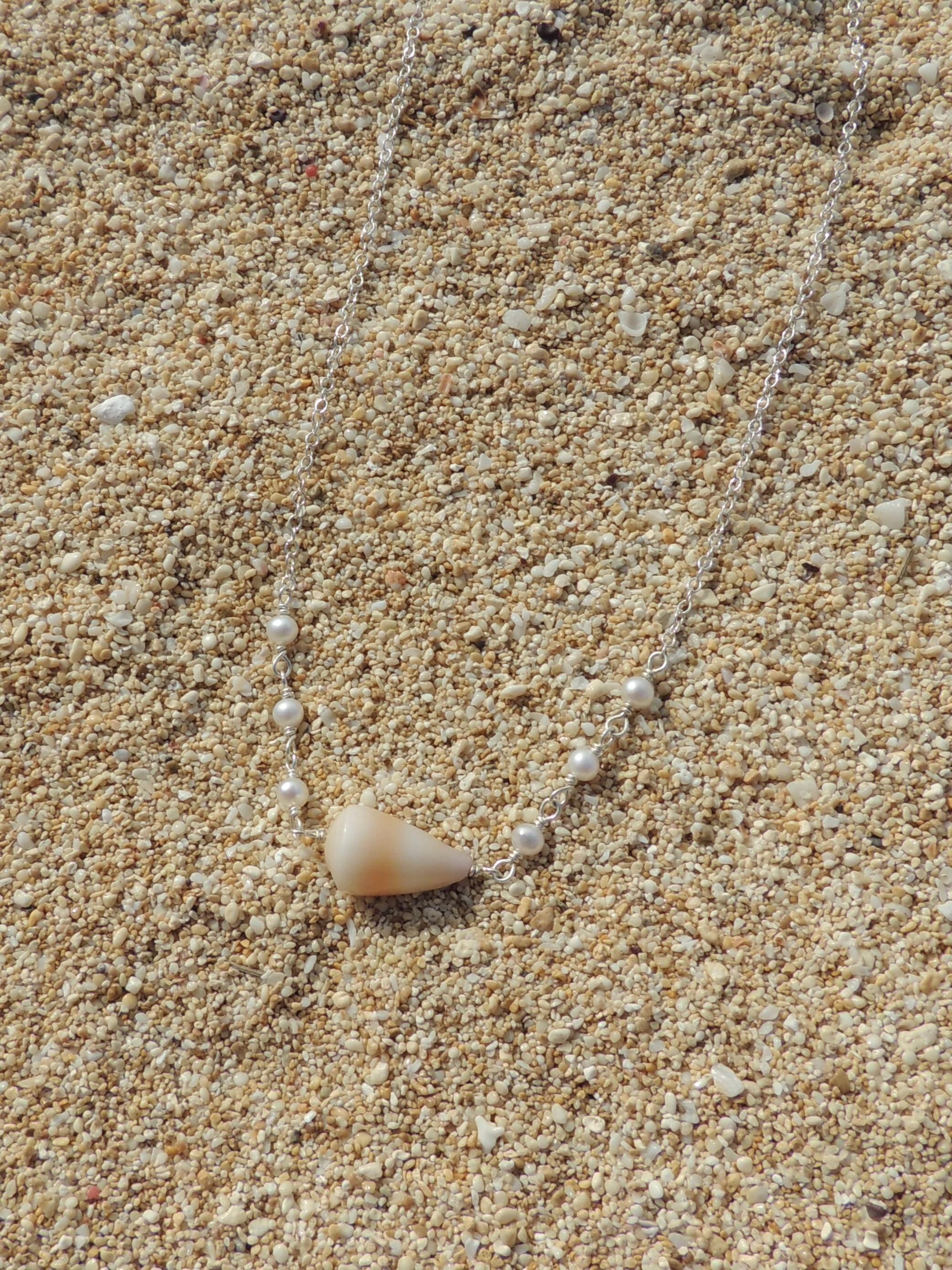 Cone Shell Choker Necklace