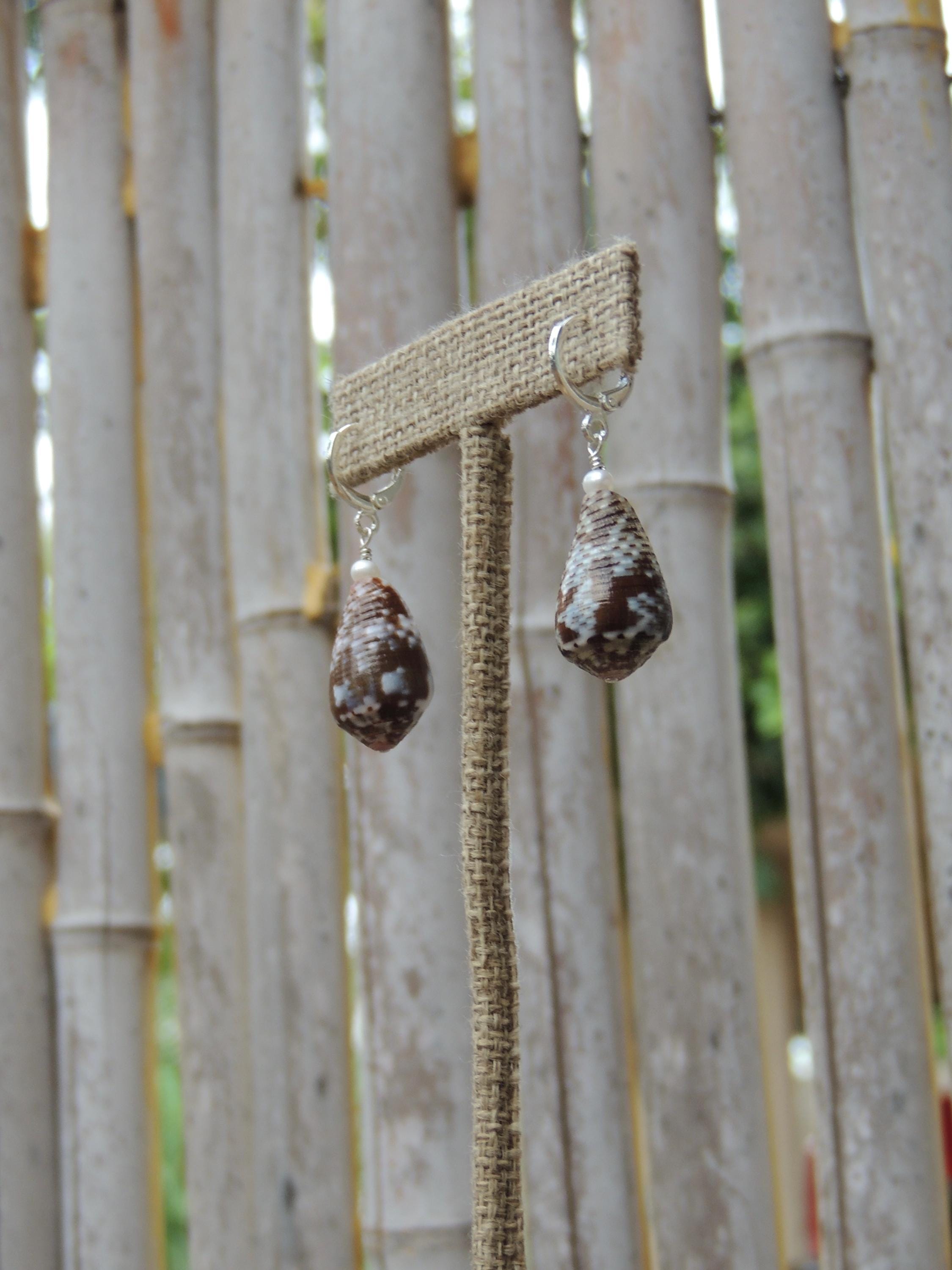 Cat Cone Shell Huggies