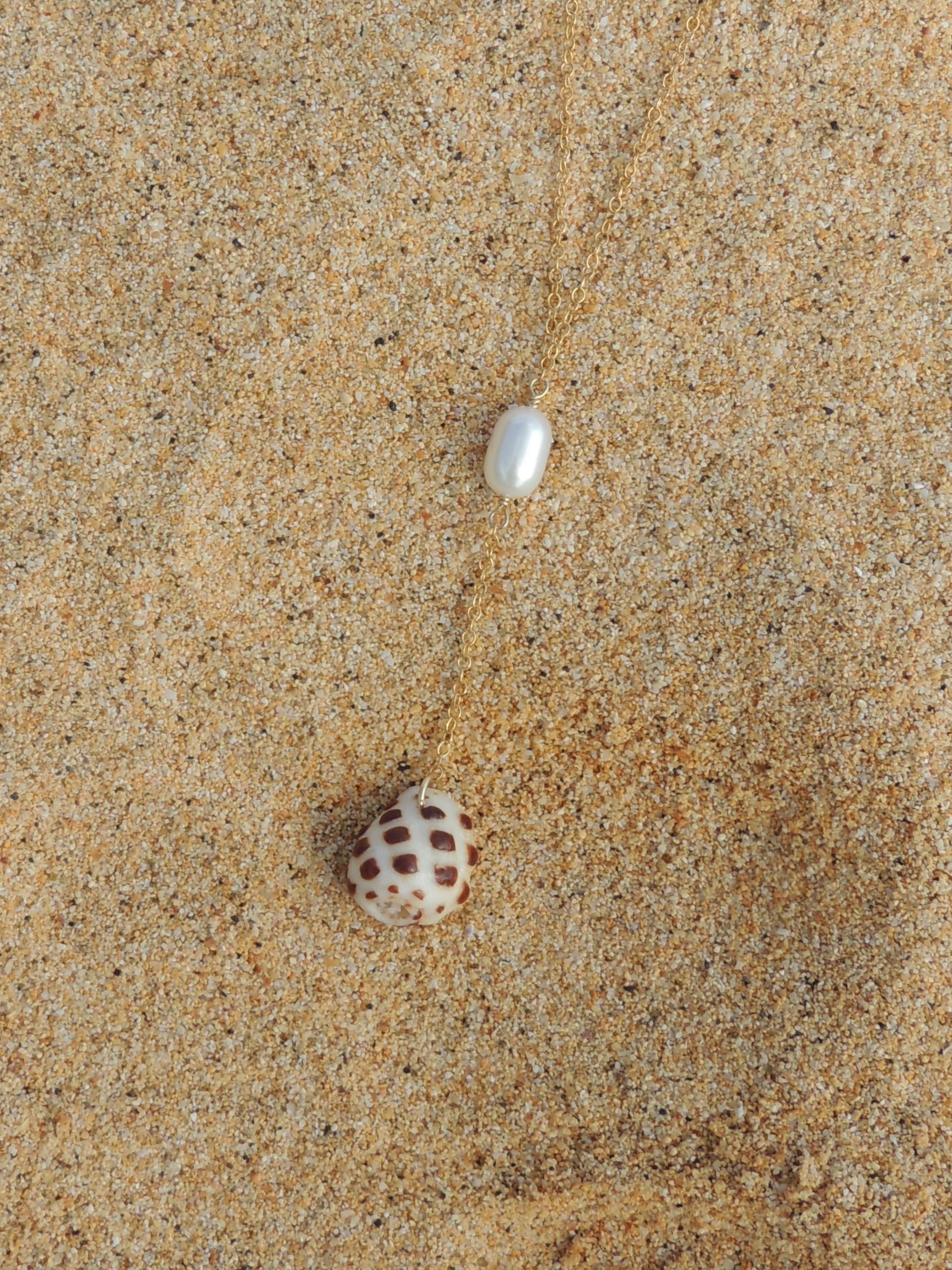 Drupe Shell Lariat Necklace