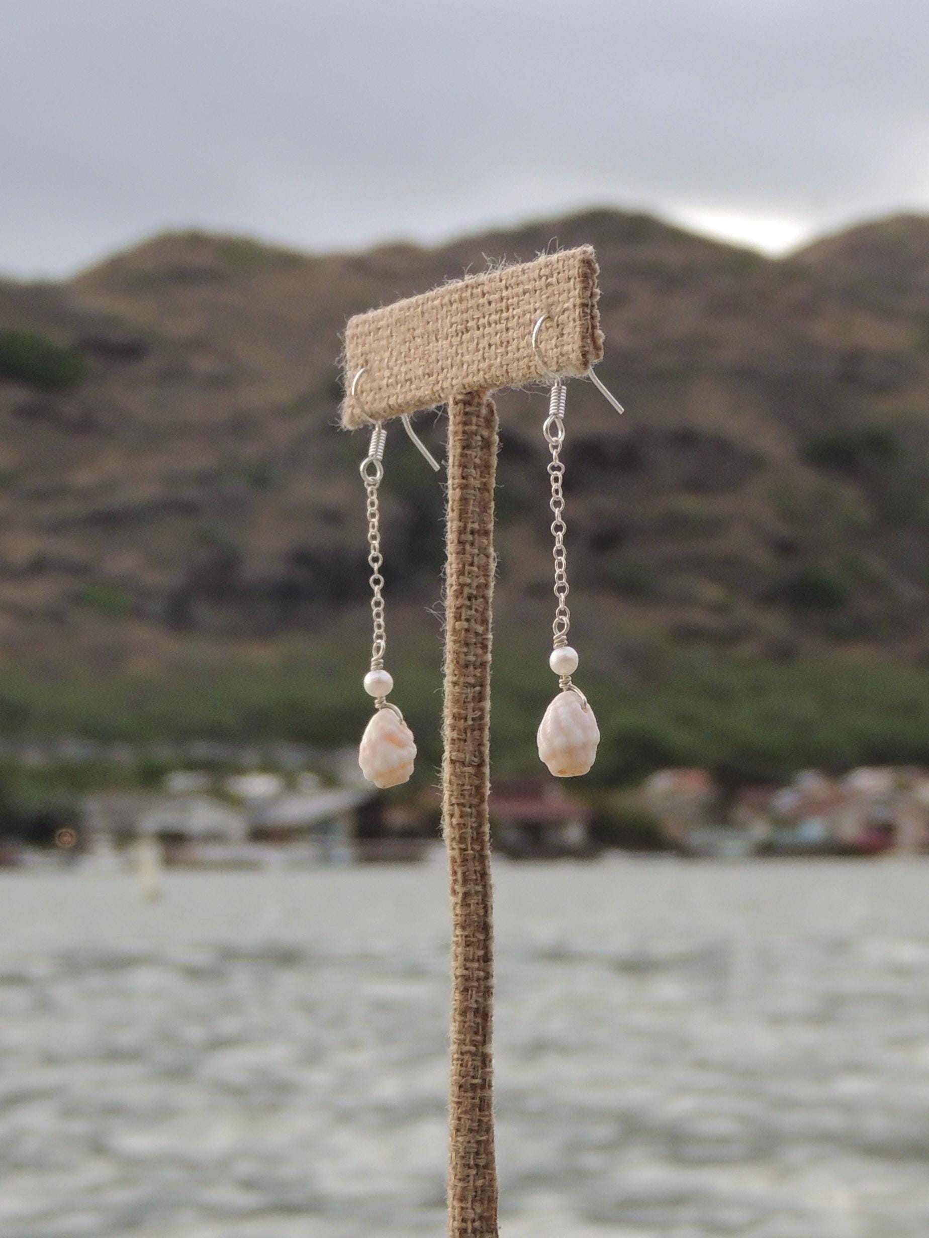 Lattice Miter Shell Chain Earrings