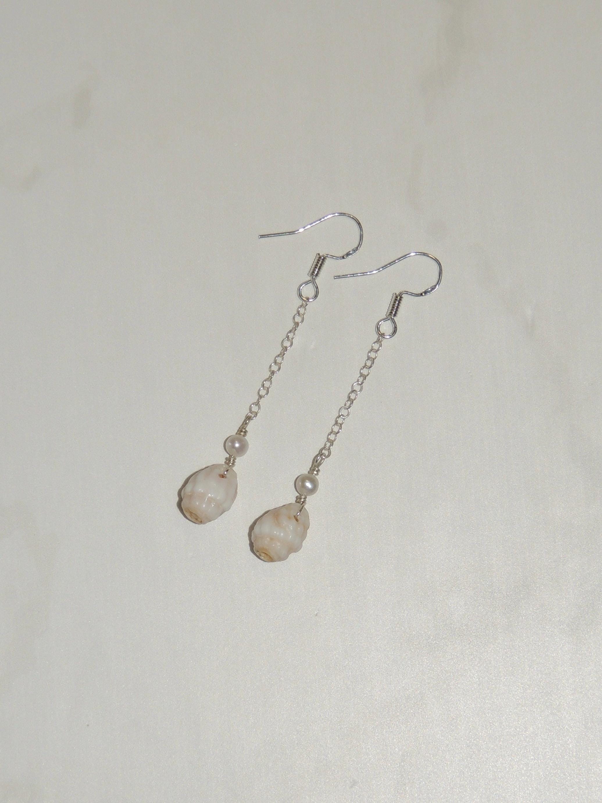 Lattice Miter Shell Chain Earrings
