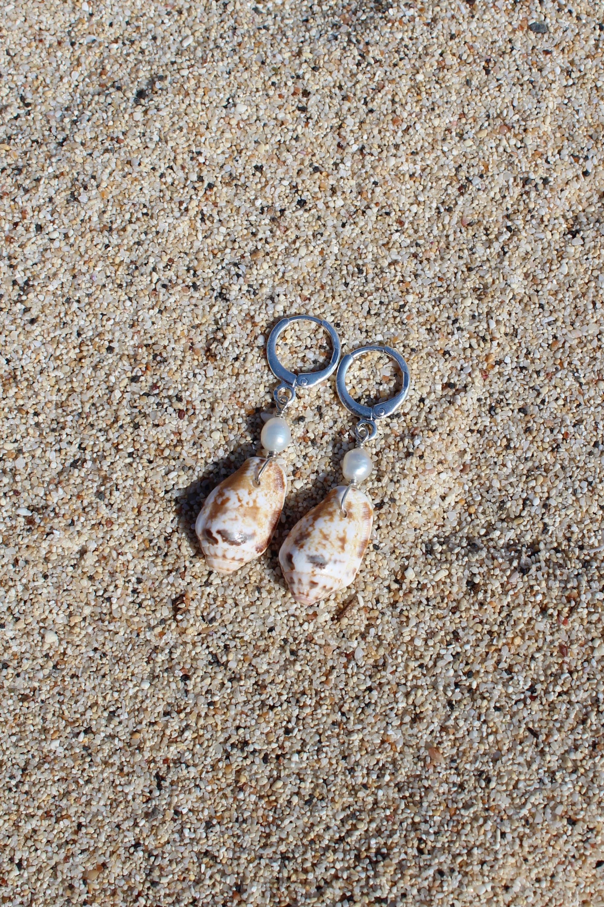 Stromb Shell Huggies