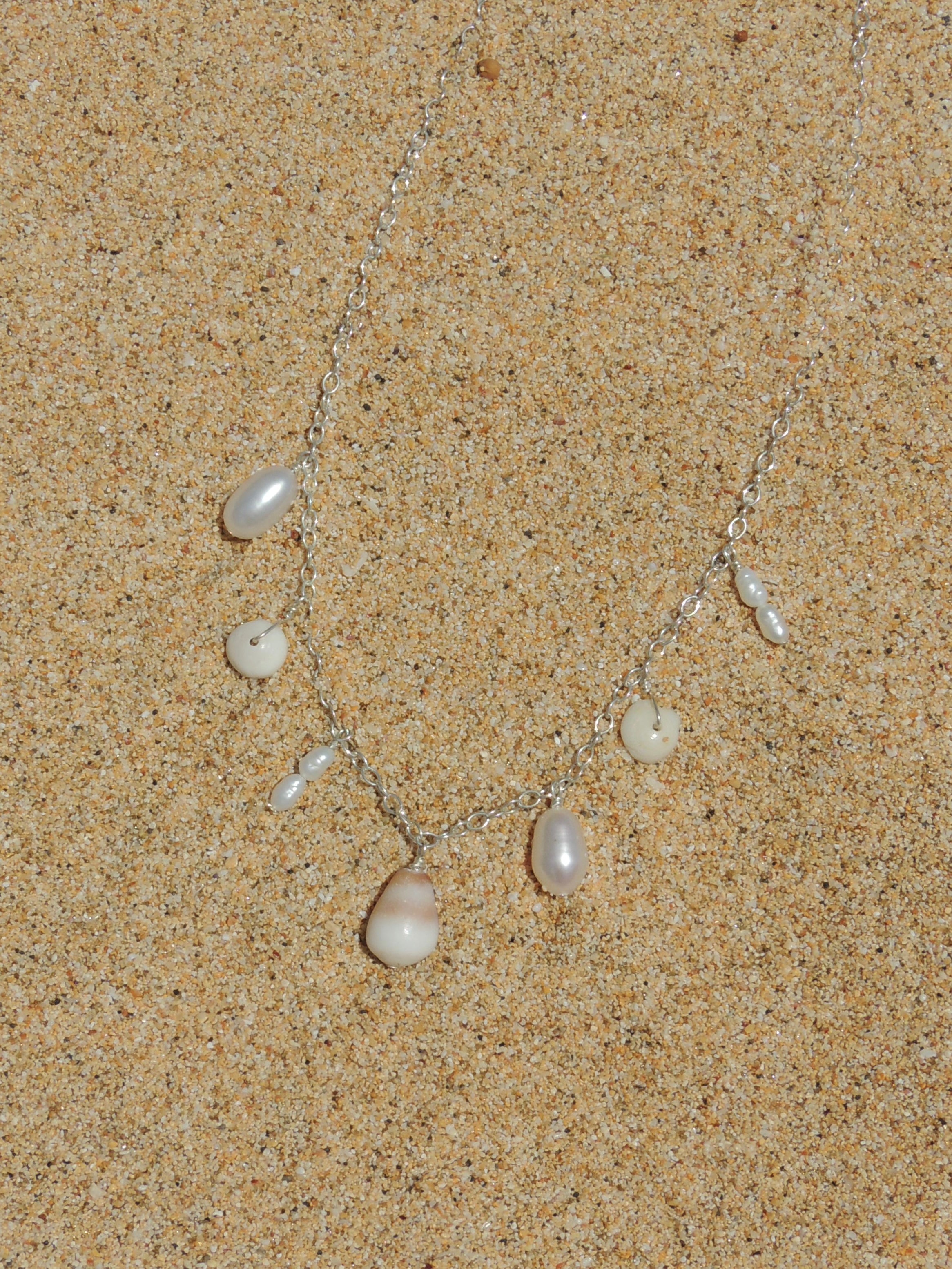 Shell Choker Necklace