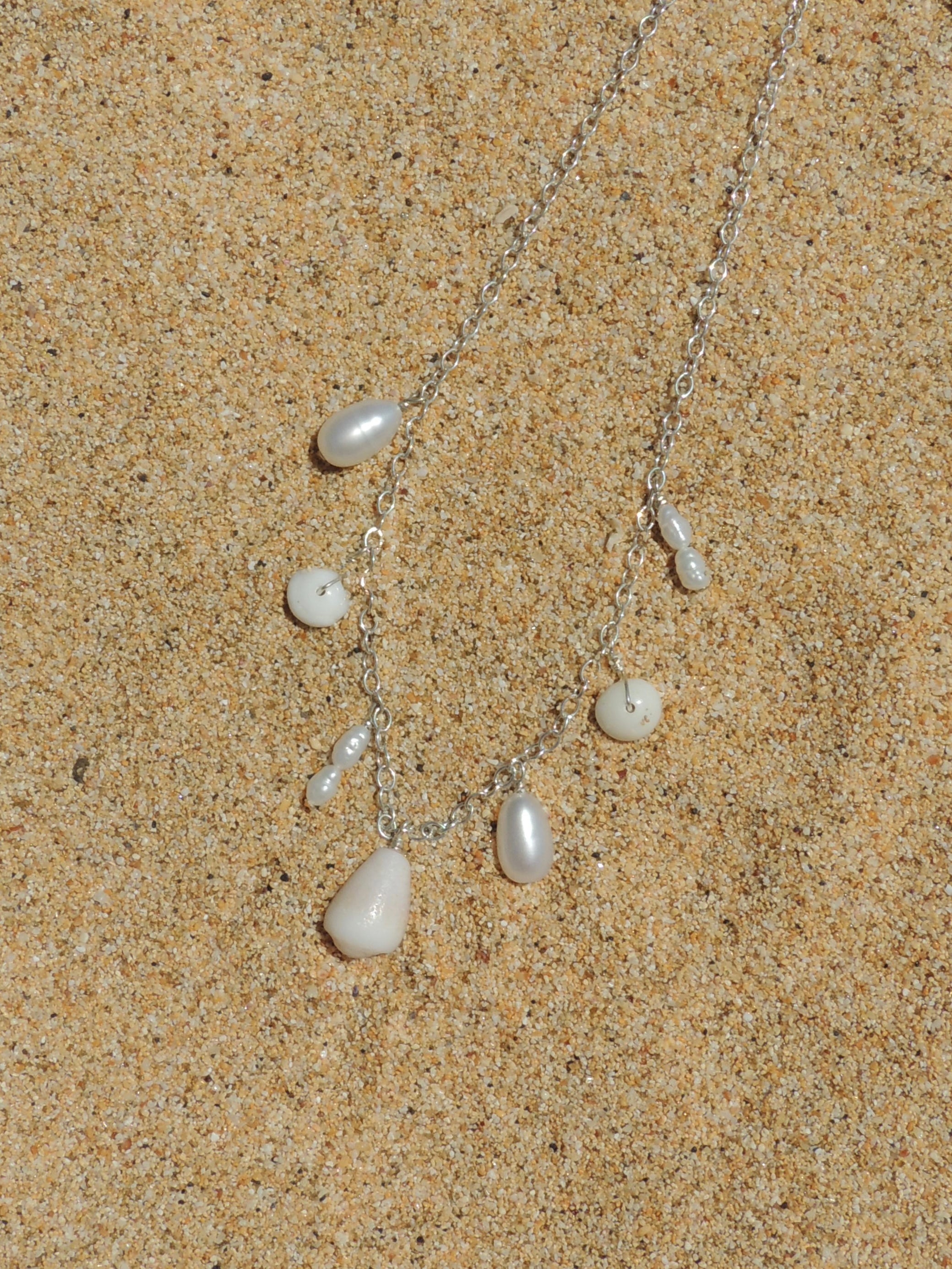 Shell Choker Necklace