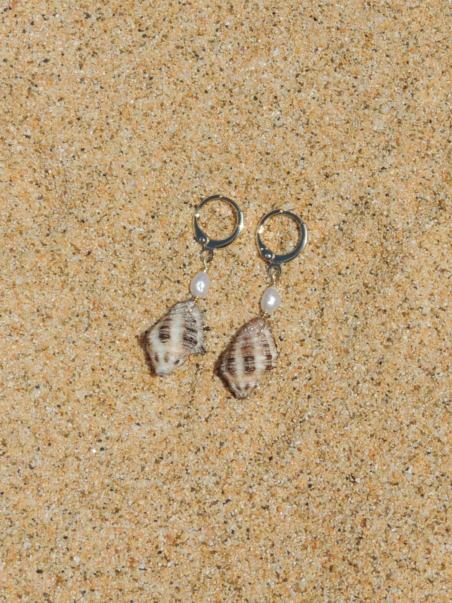 Triton Shell Huggies