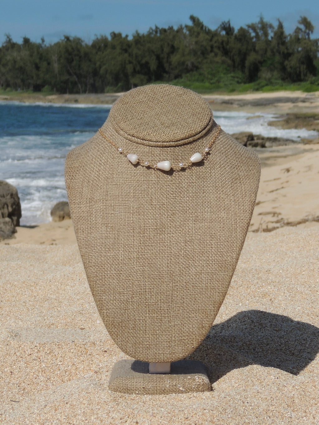 Cone Shell Choker / White Pearls