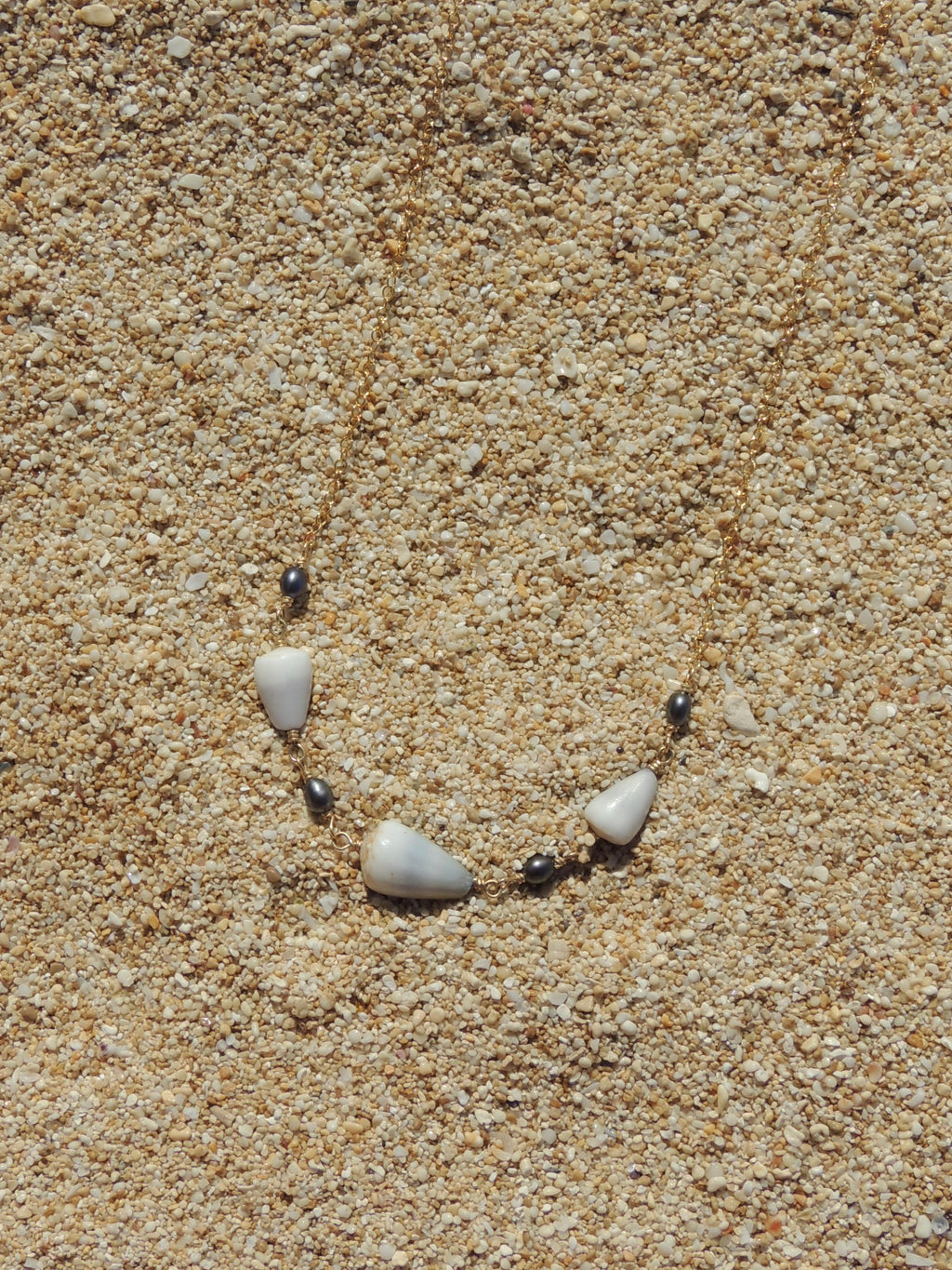 Cone Shell Choker / Black Pearls