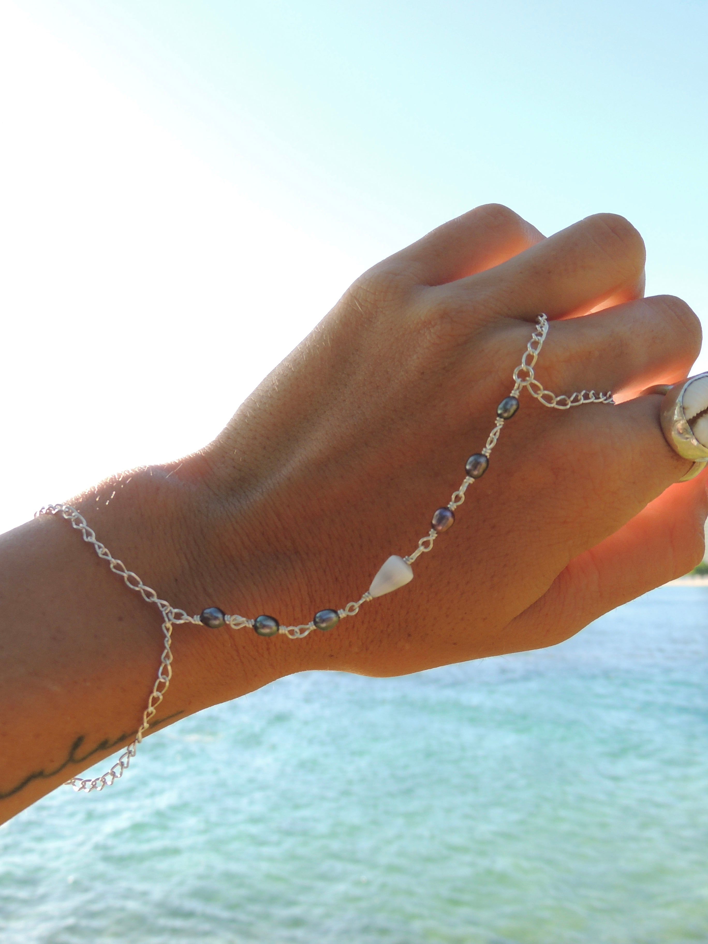 Cone Shell Handchain / Black Pearls