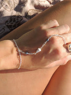 Cone Shell Handchain / Black Pearls