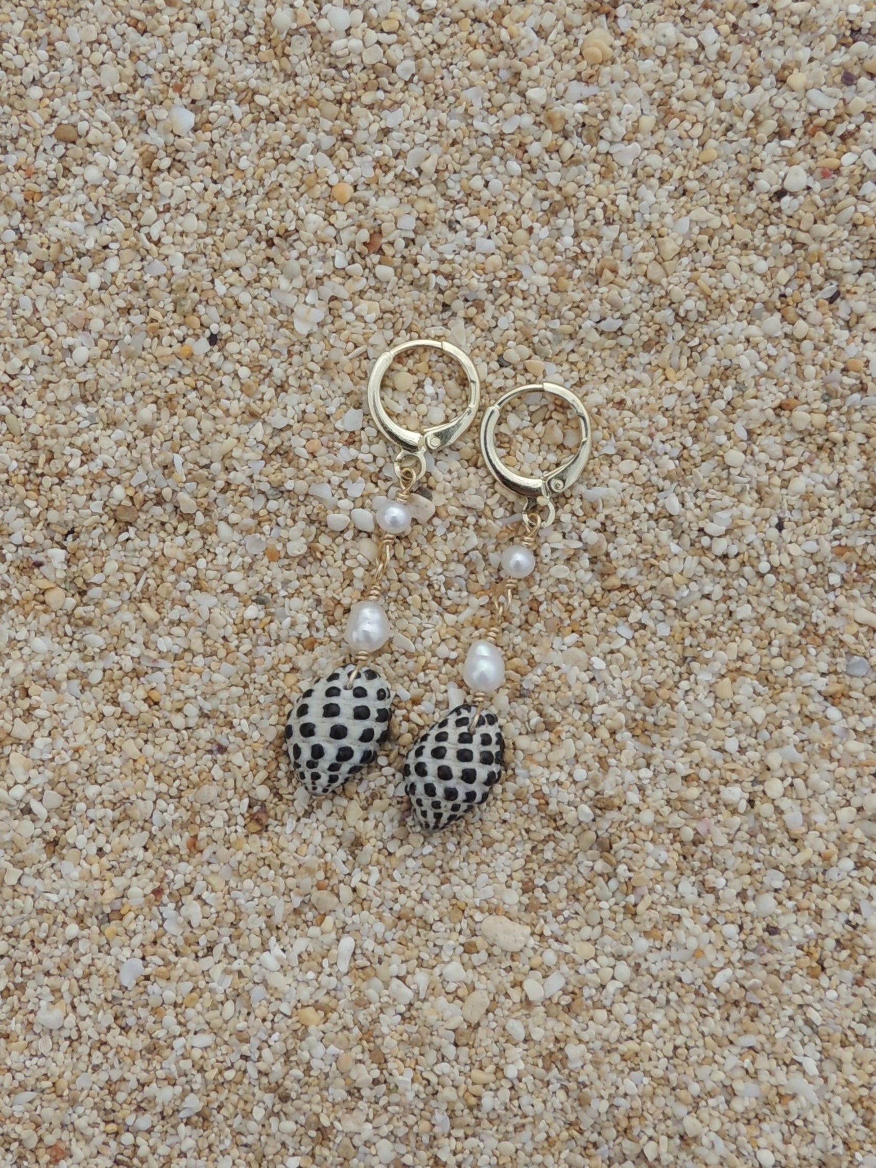 Drupe Shell Huggies