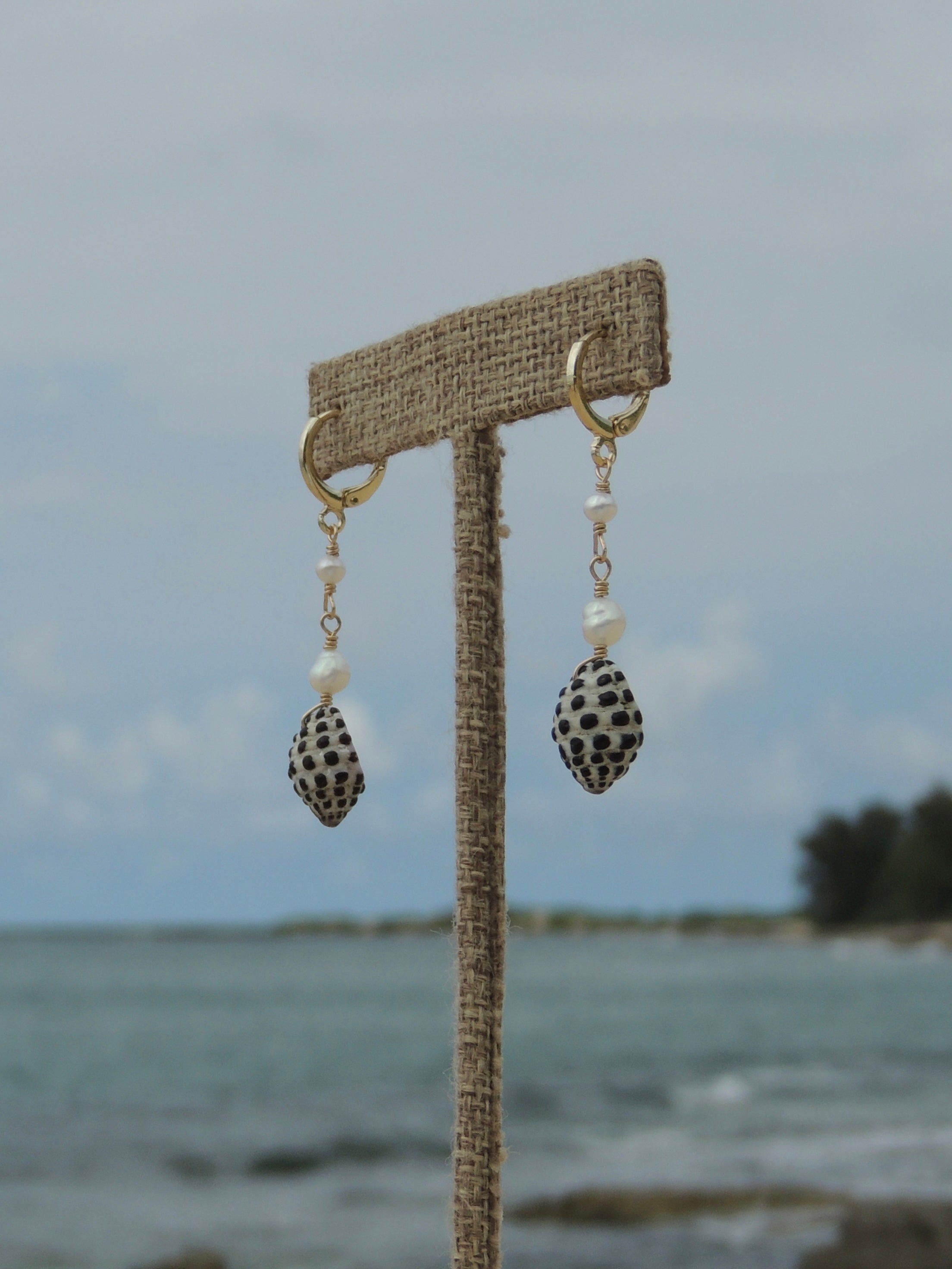 Drupe Shell Huggies