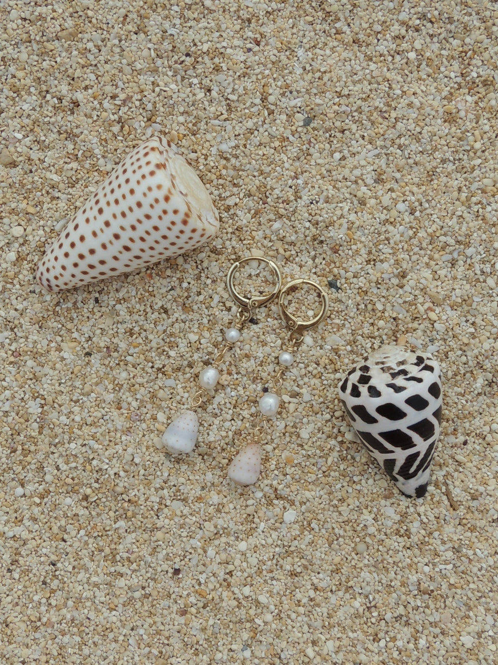 Abbreviated Cone Shell Huggies
