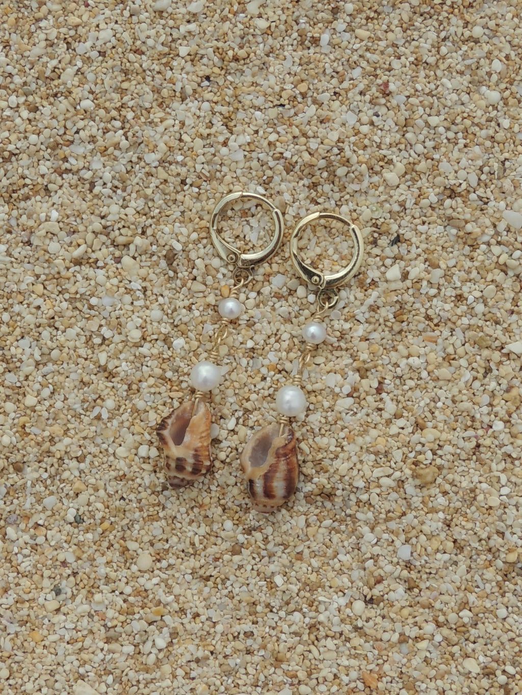 Triton Shell Huggies