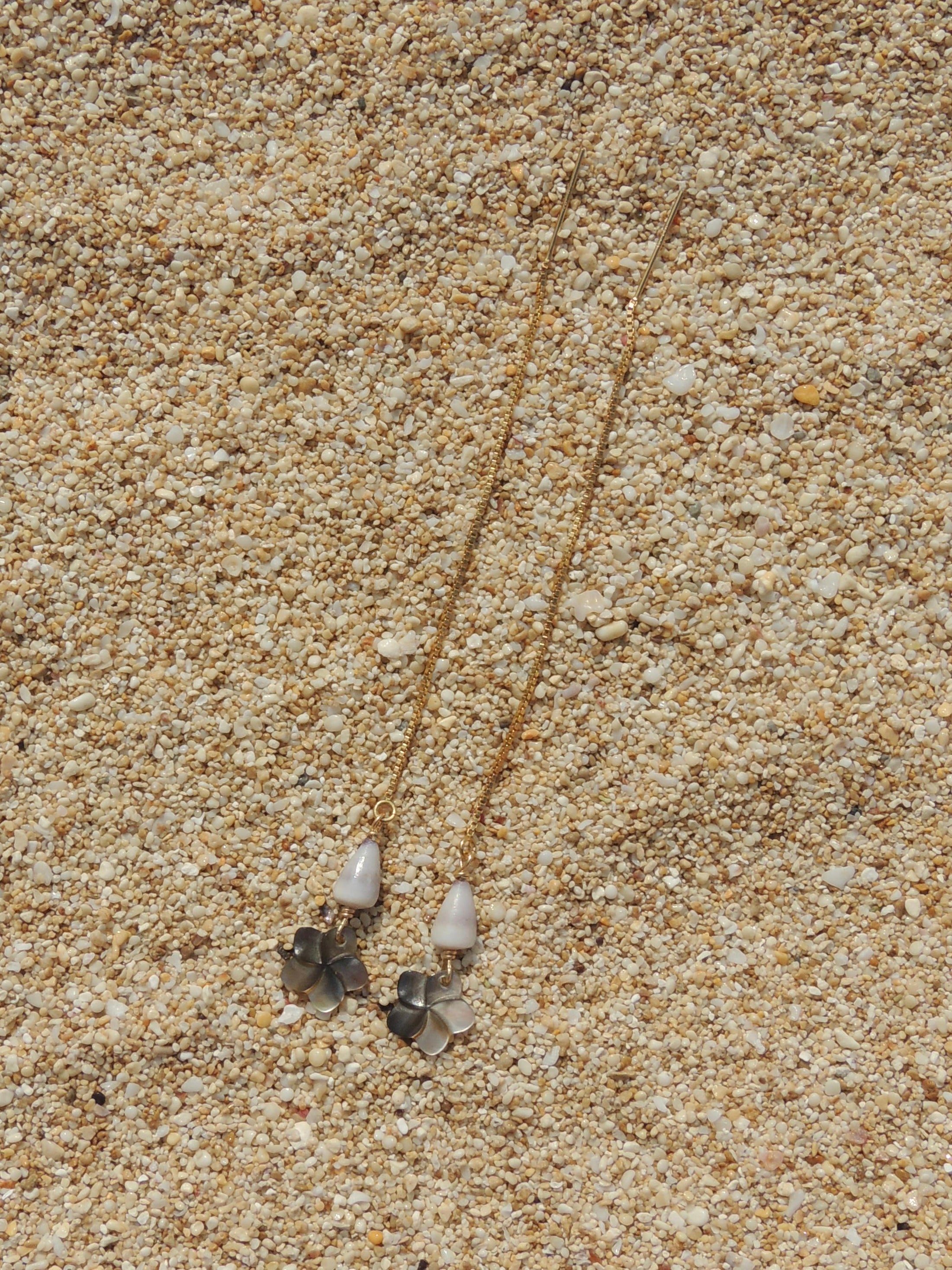Cone Shell / Plumeria Charm Threaders