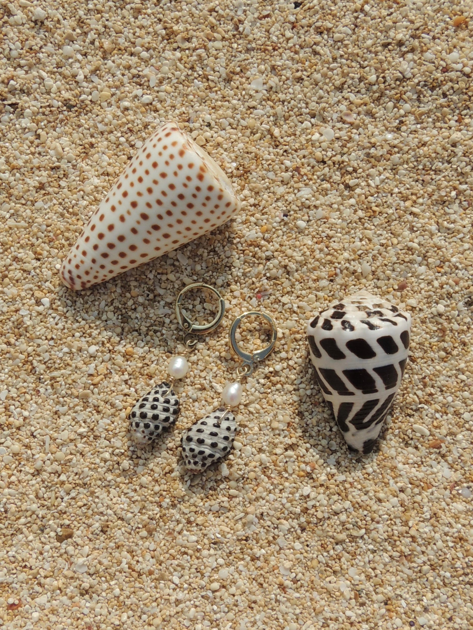 Drupe Shell Huggies