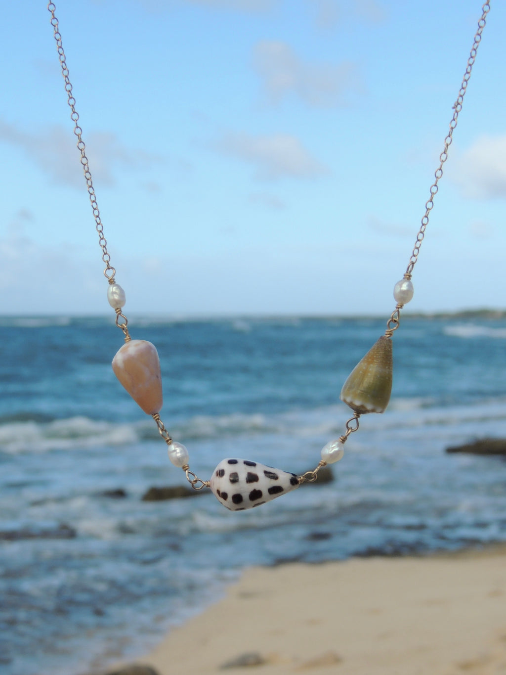 Cone Shell Choker Necklace
