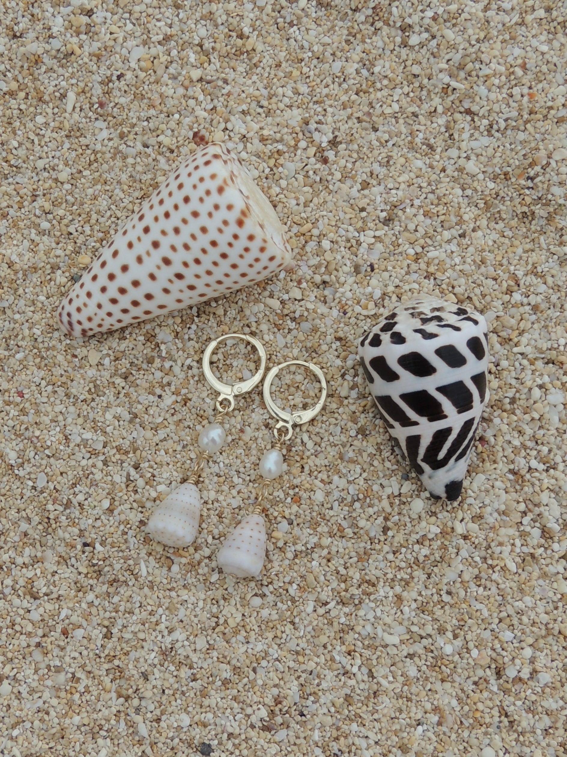 Abbreviated Cone Shell Huggies