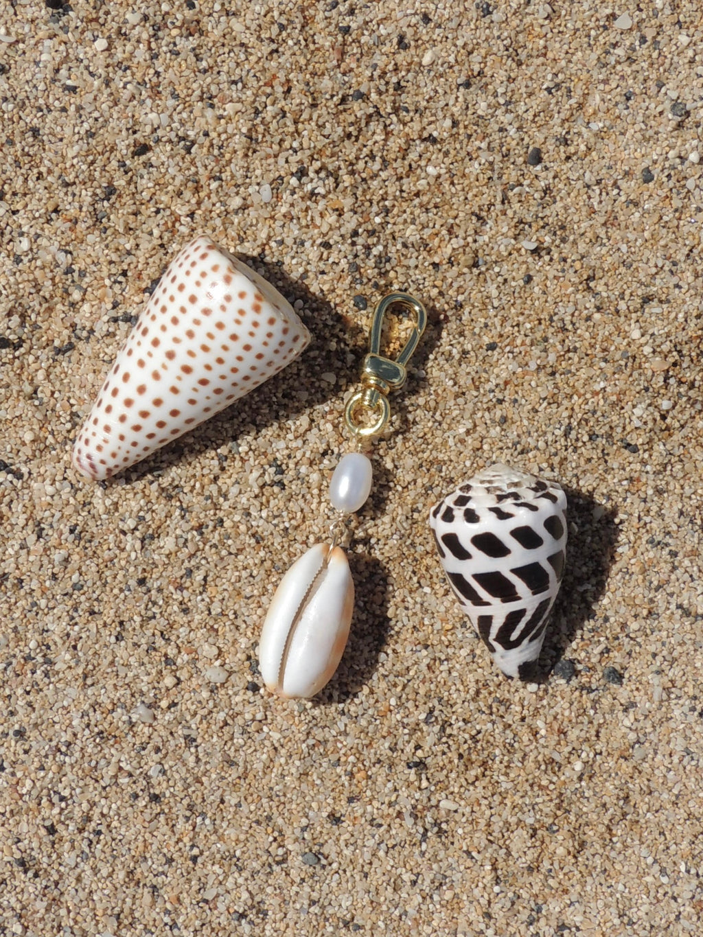 Isabella Cowrie Shell Keychain
