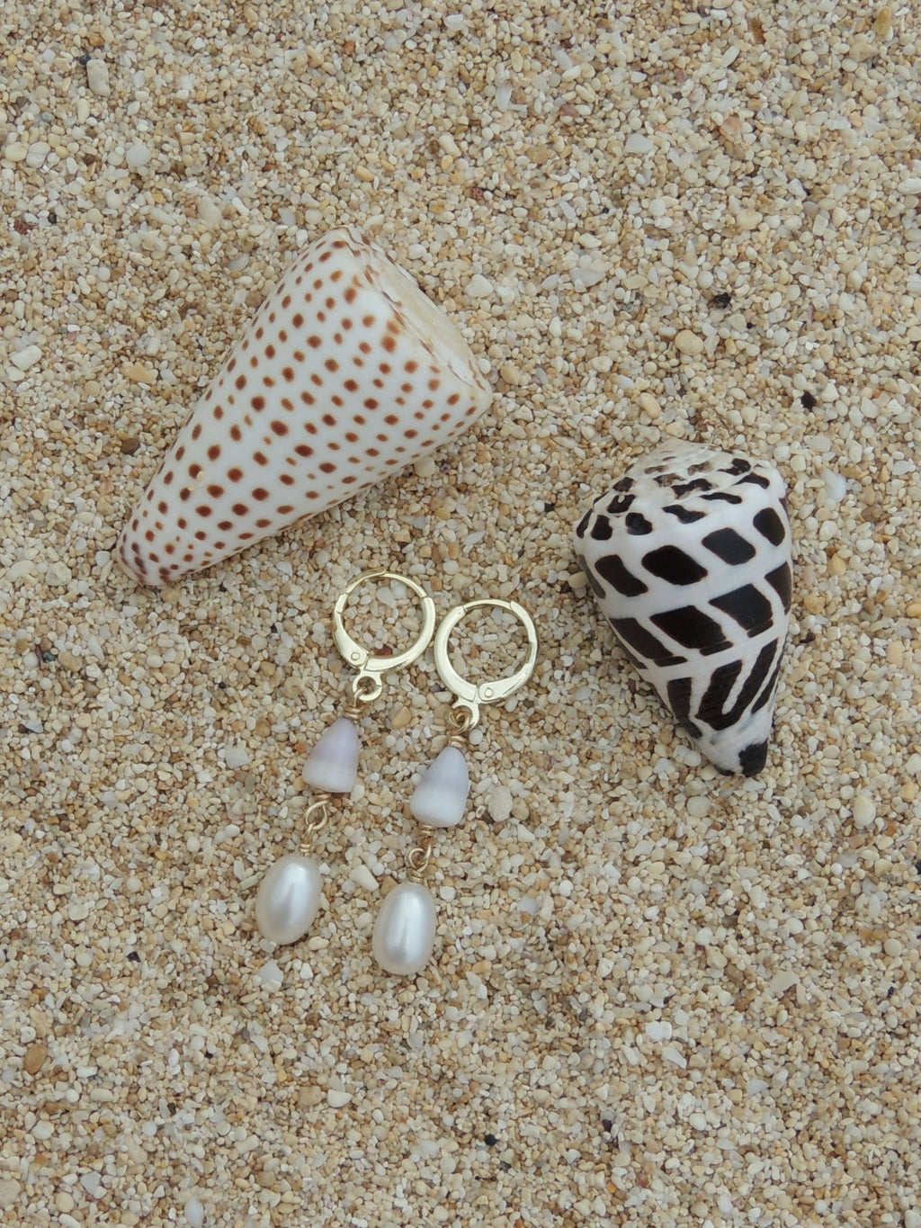 Cone Shell Huggies
