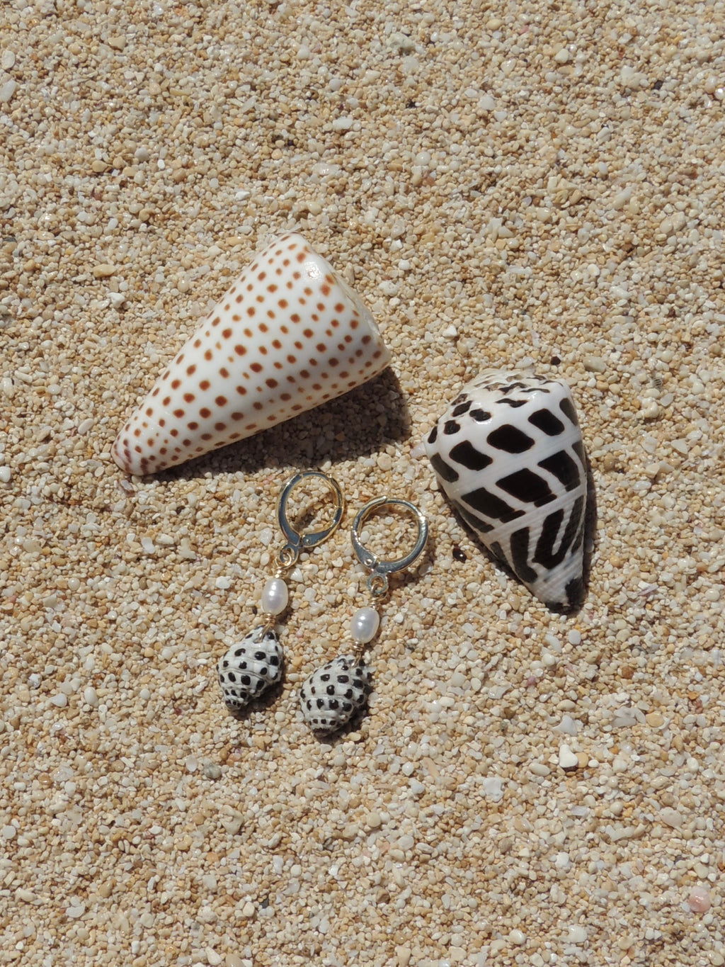 Drupe Shell Huggies