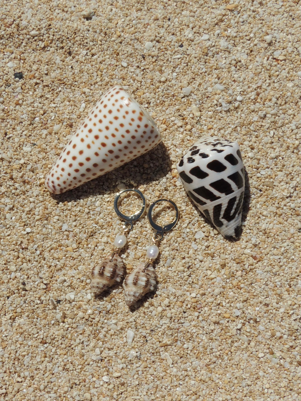 Triton Shell Huggies