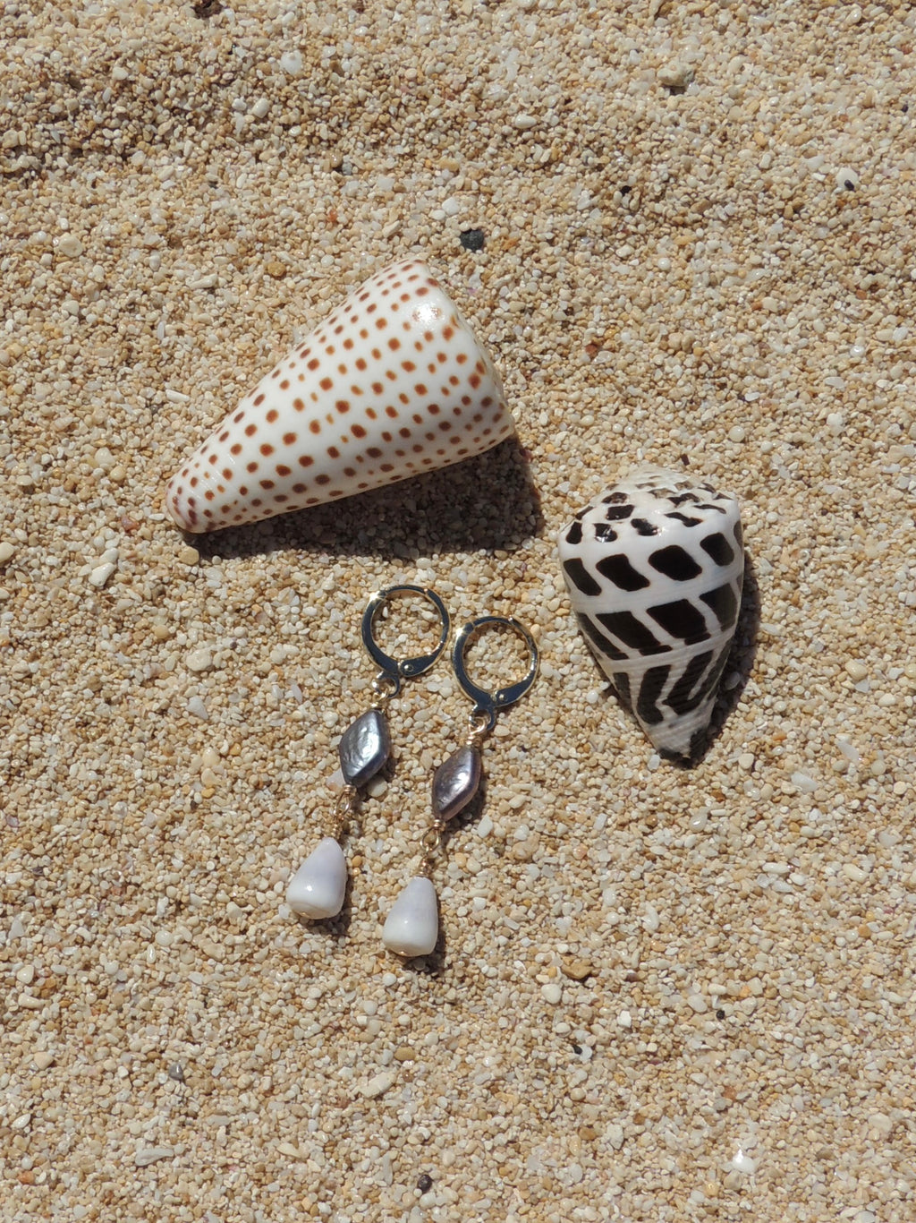 Cone Shell Huggies