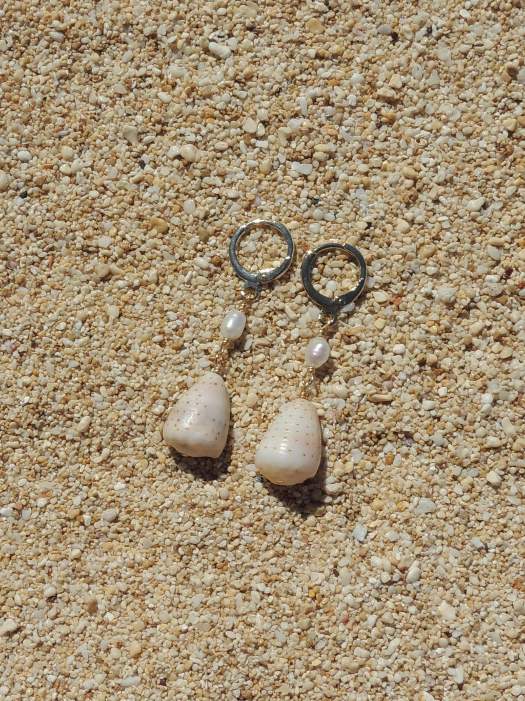 Abbreviated Cone Shell Huggies