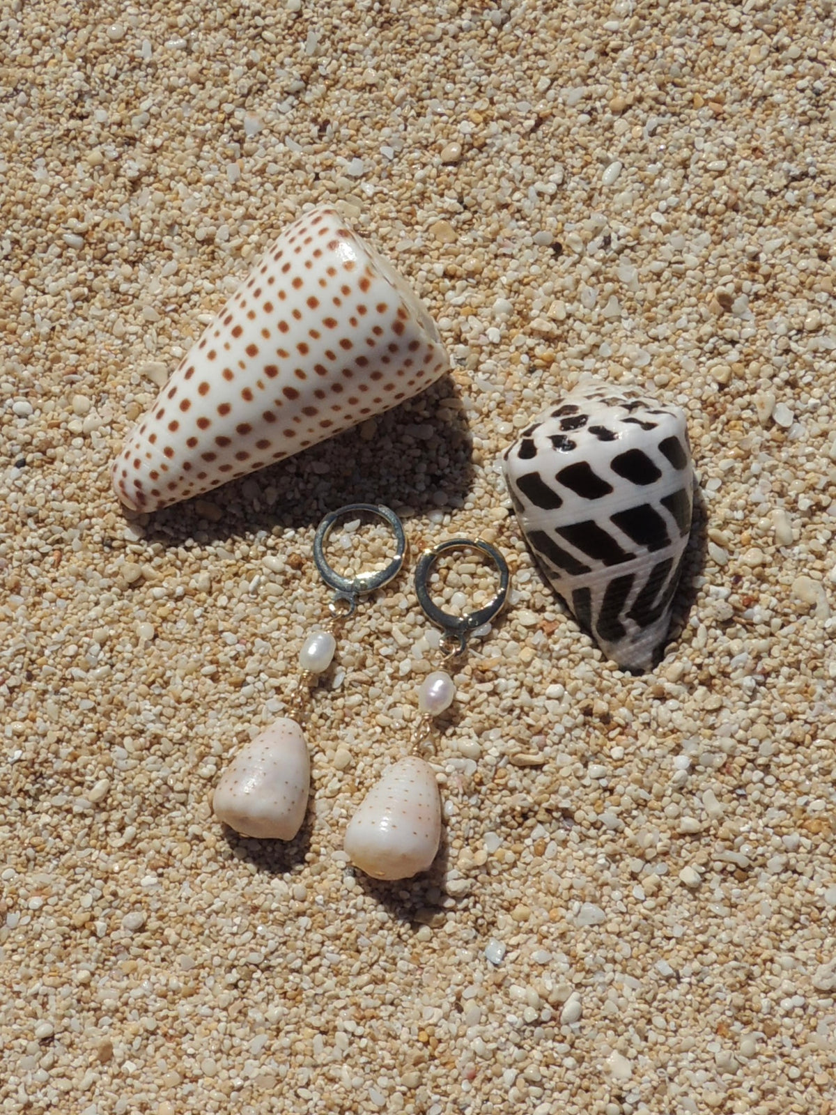 Abbreviated Cone Shell Huggies