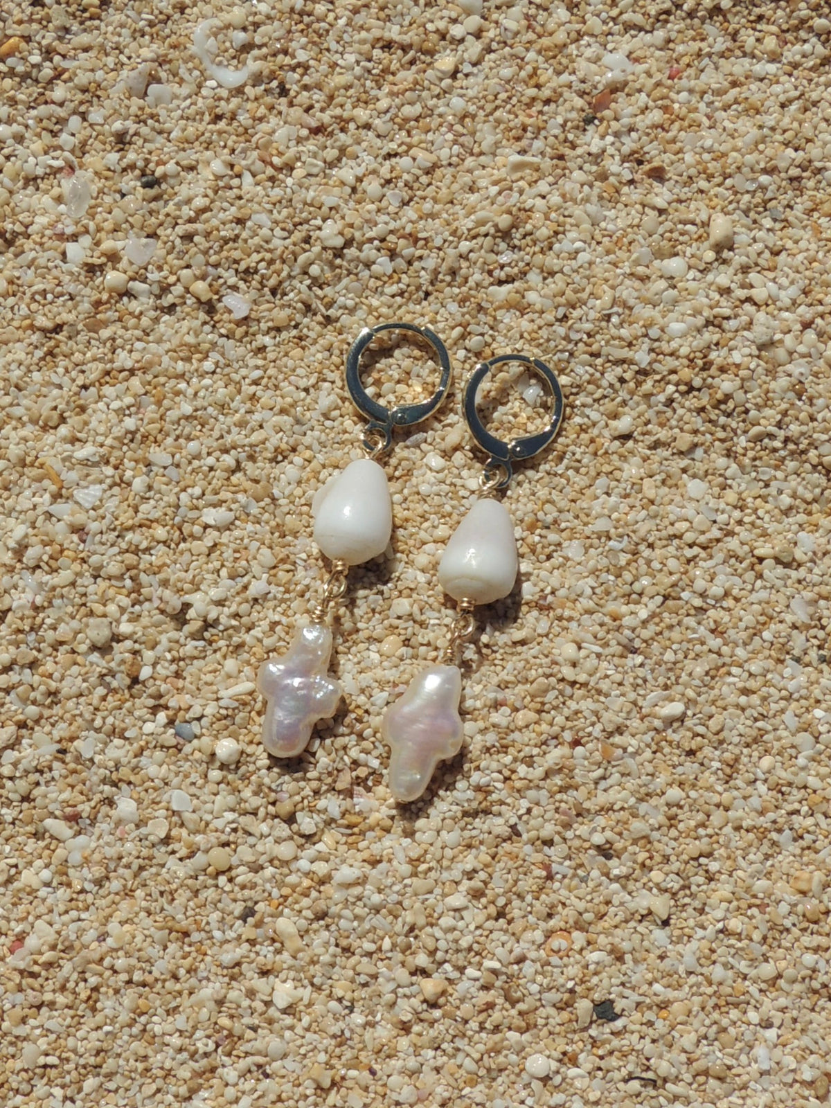 Cone Shell / Pearl Cross Huggies