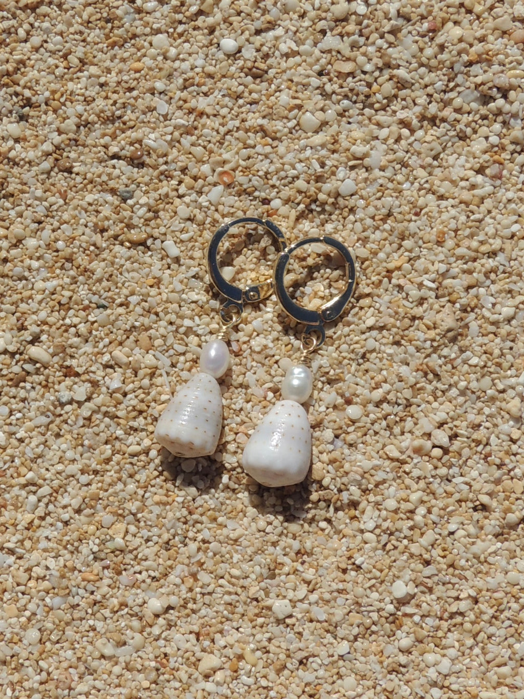 Abbreviated Cone Shell Huggies