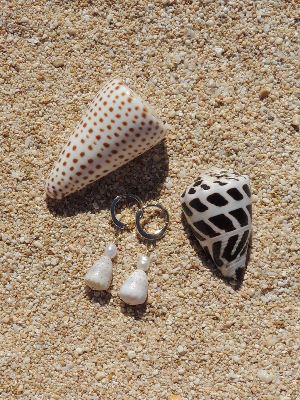 Abbreviated Cone Shell Huggies