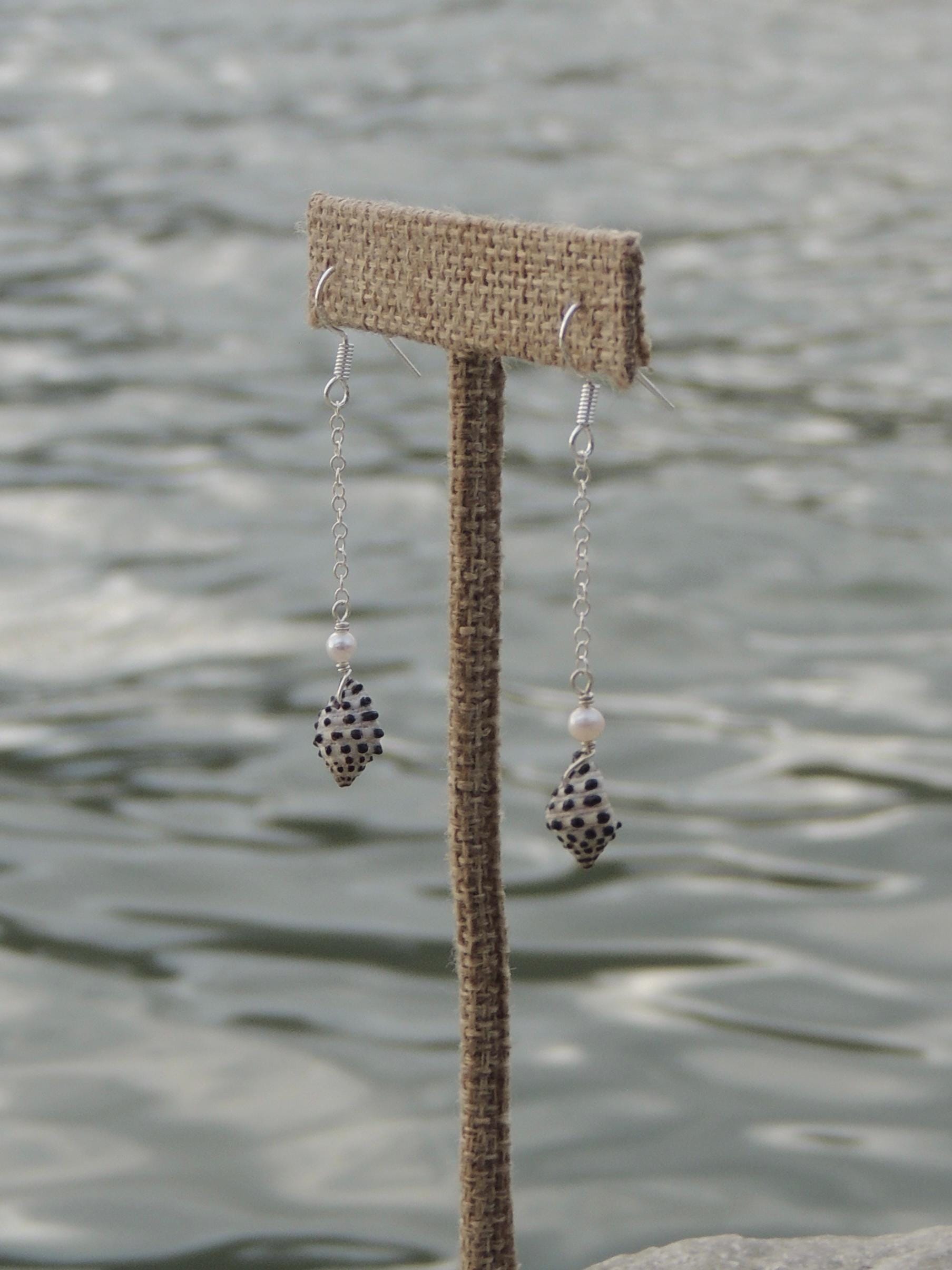 Drupe Shell Chain Earrings