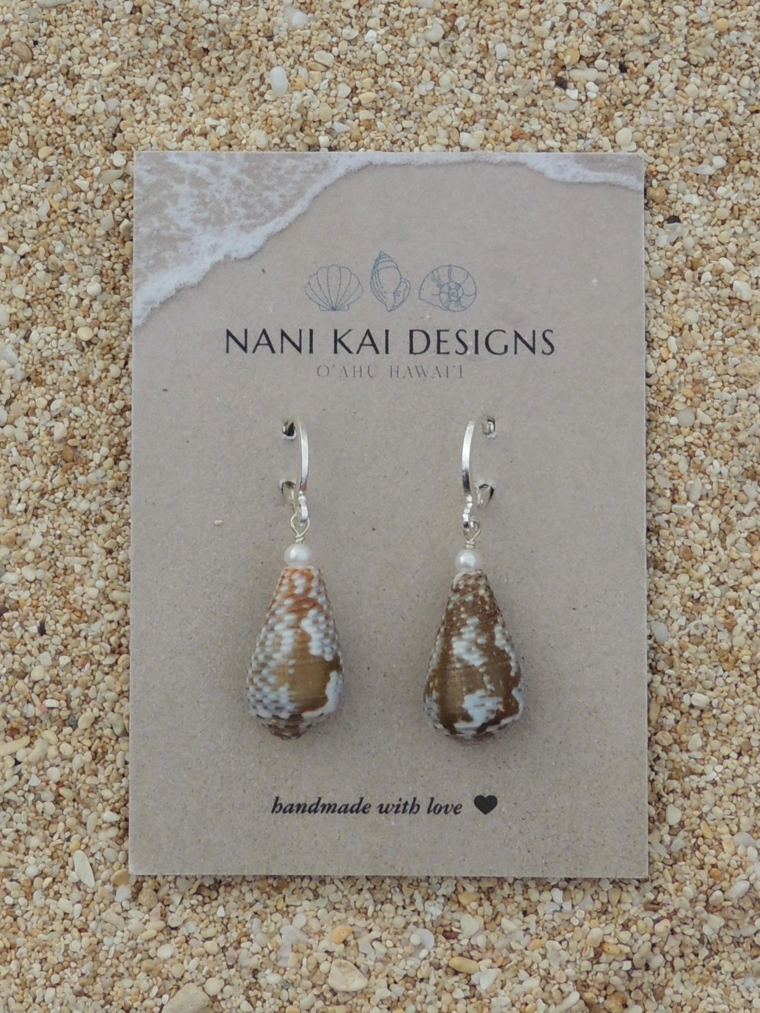 Cat Cone Shell Huggies