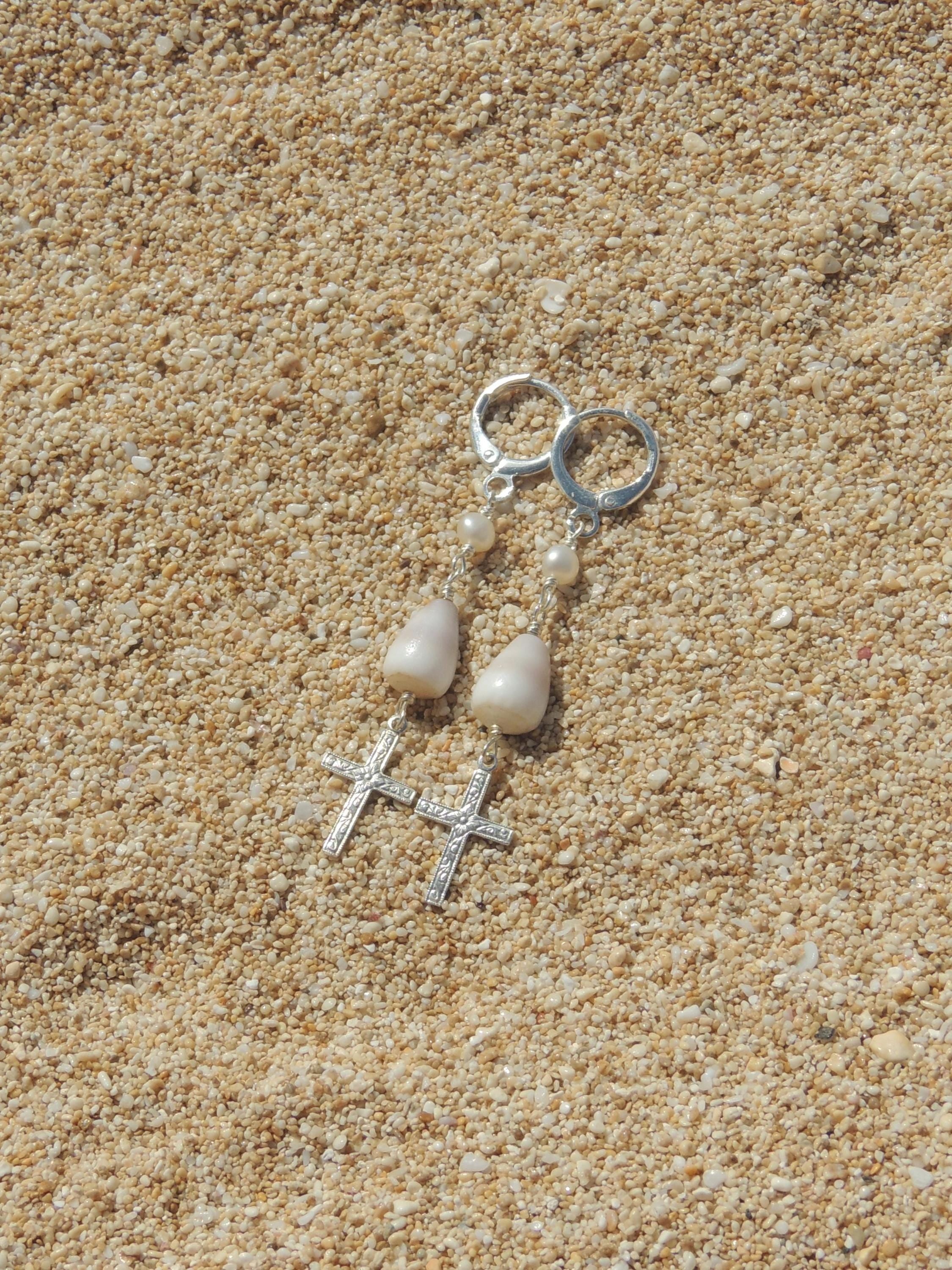 Cone Shell / Cross Charm Huggies