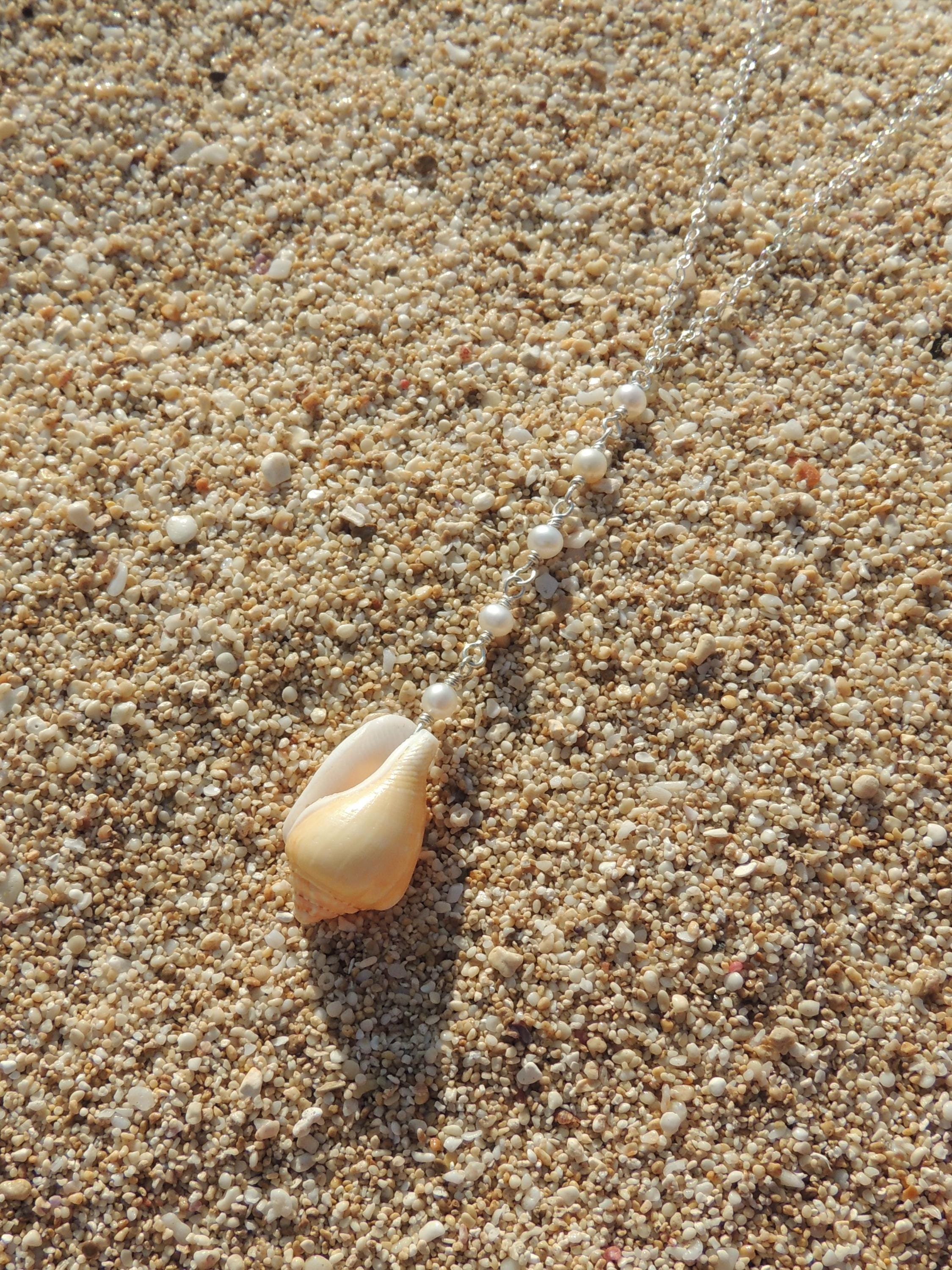 Stromb Shell Lariat Necklace