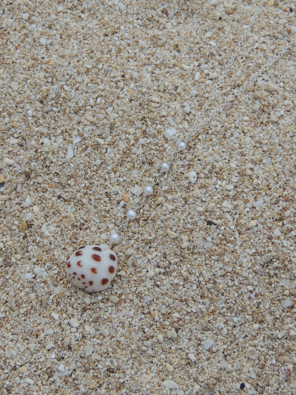 Drupe Shell Lariat Necklace