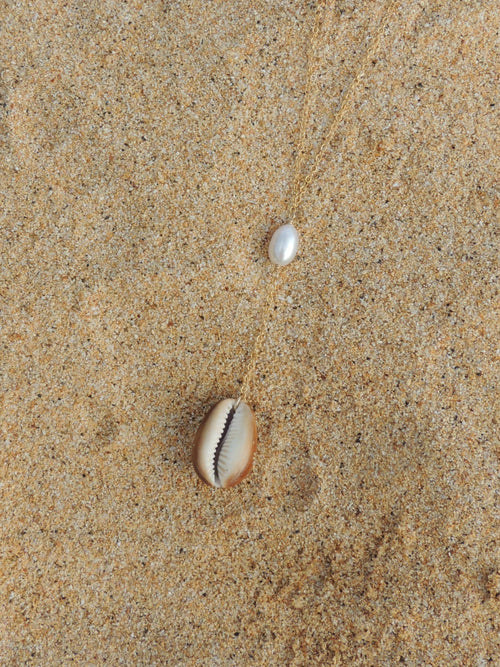 Brown Cowrie Shell Lariat Necklace