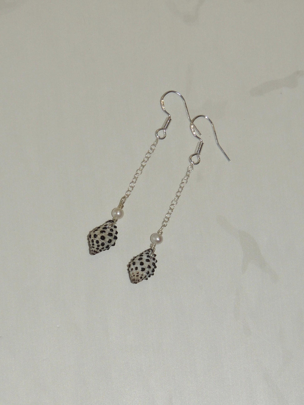 Drupe Shell Chain Earrings