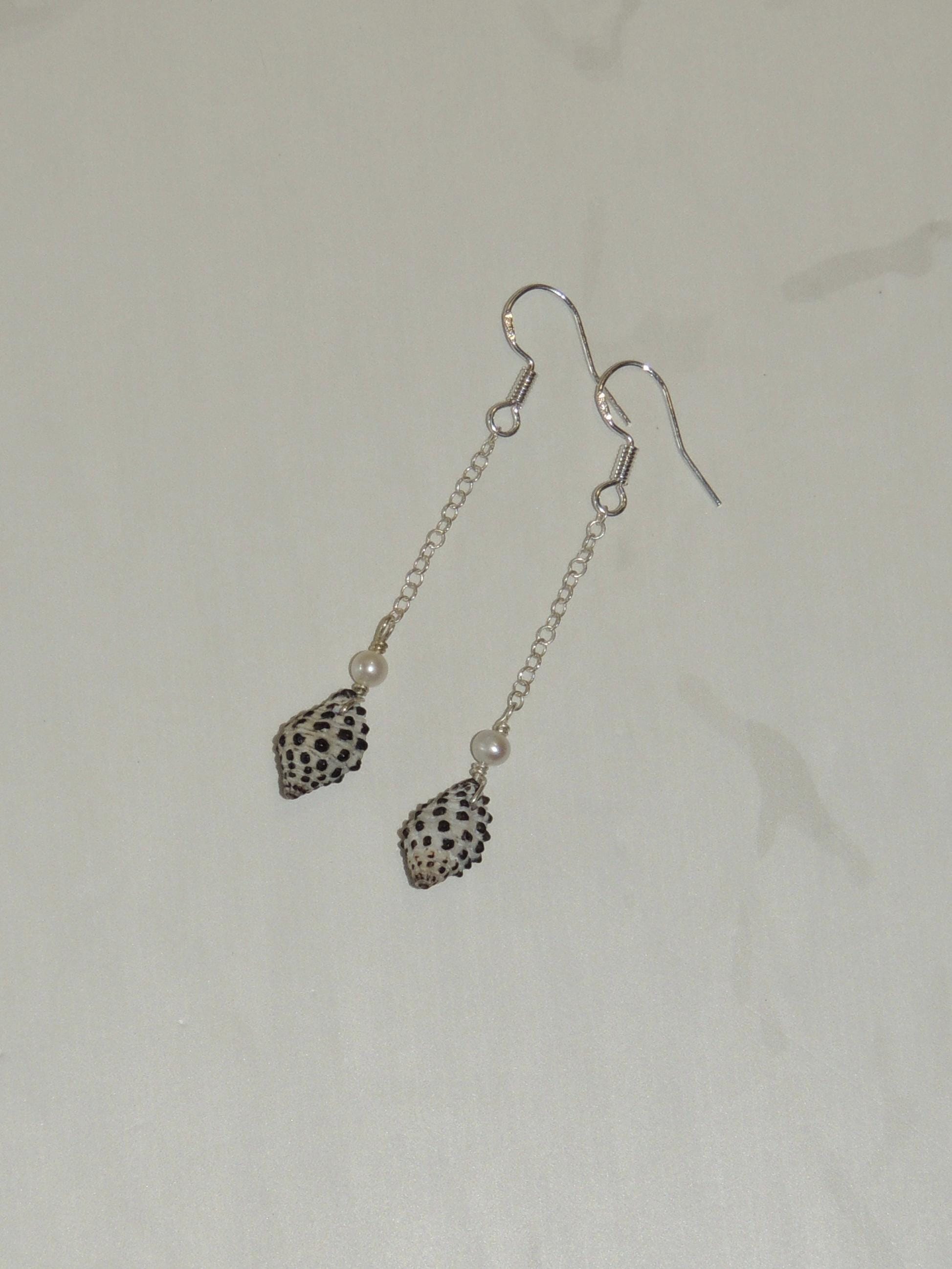 Drupe Shell Chain Earrings