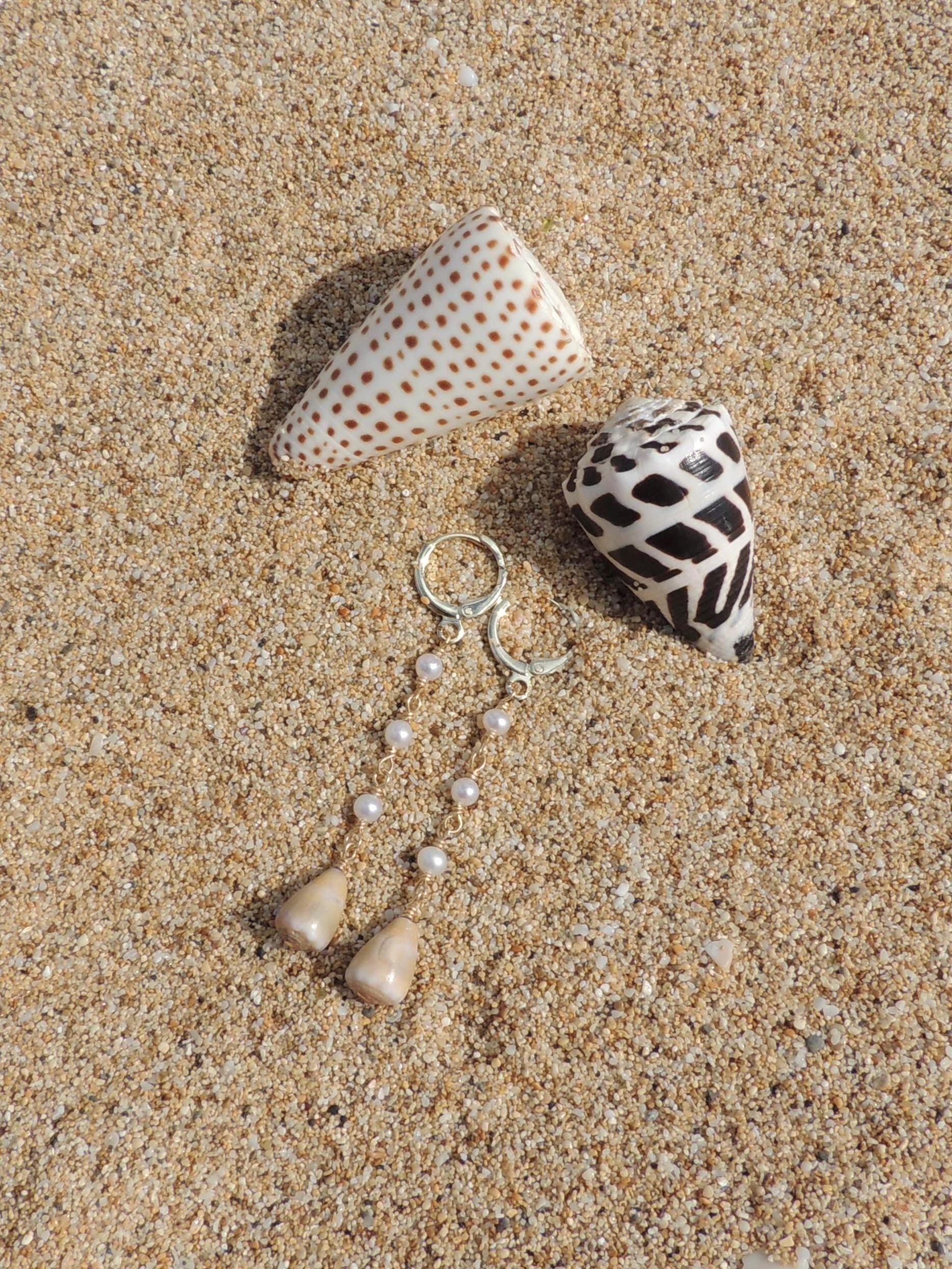 Cone Shell Huggies