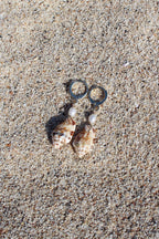 Stromb Shell Huggies
