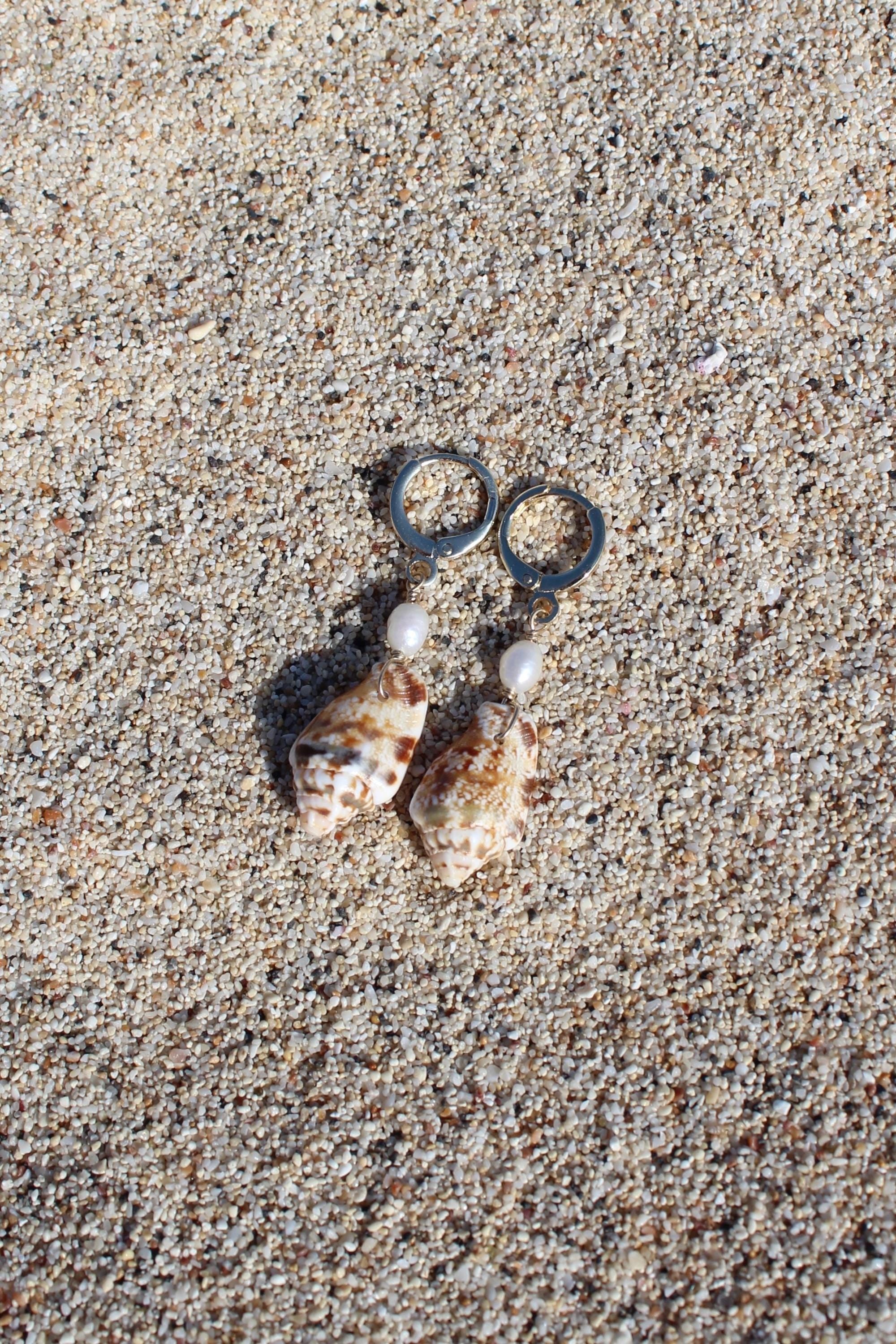 Stromb Shell Huggies