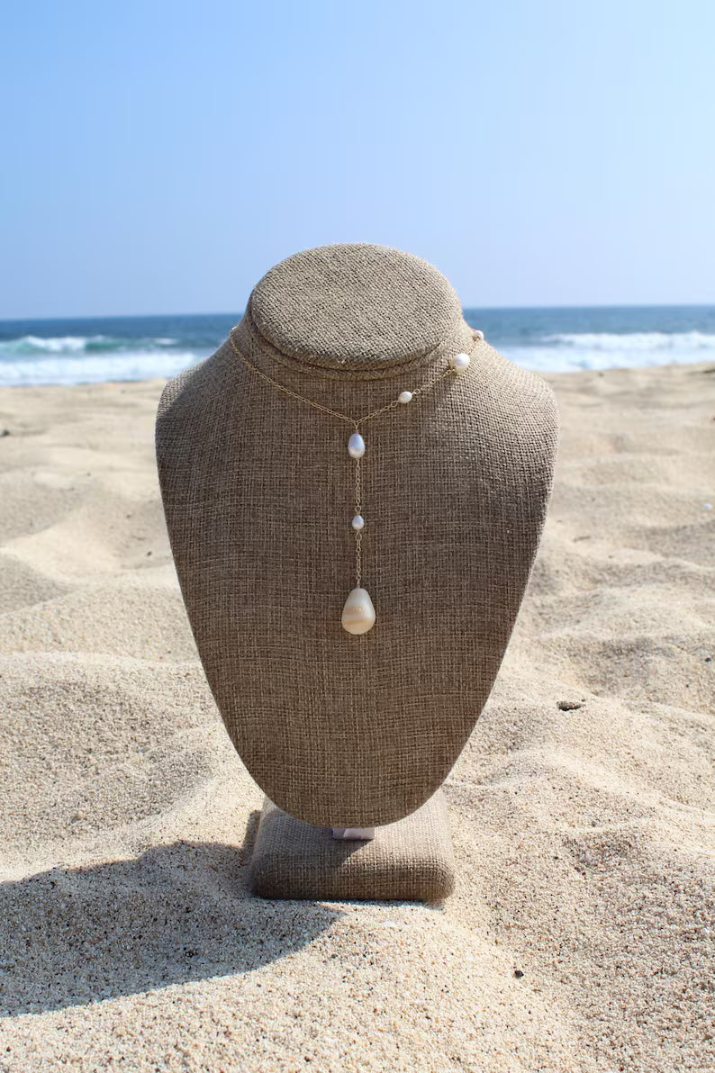 One-Sided Pearl Necklace